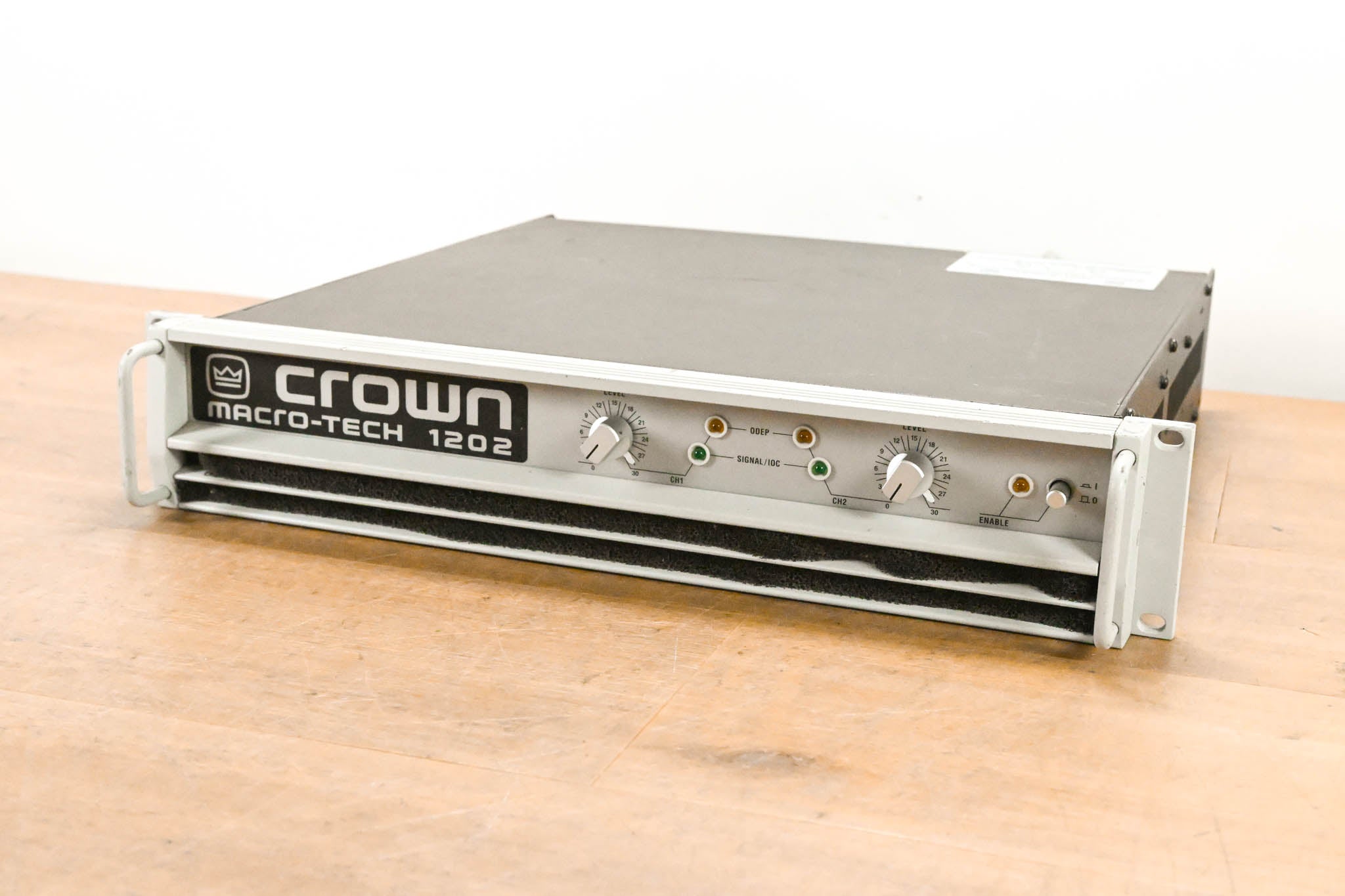 Crown Macro-Tech 1202 2-Channel Power Amplifier