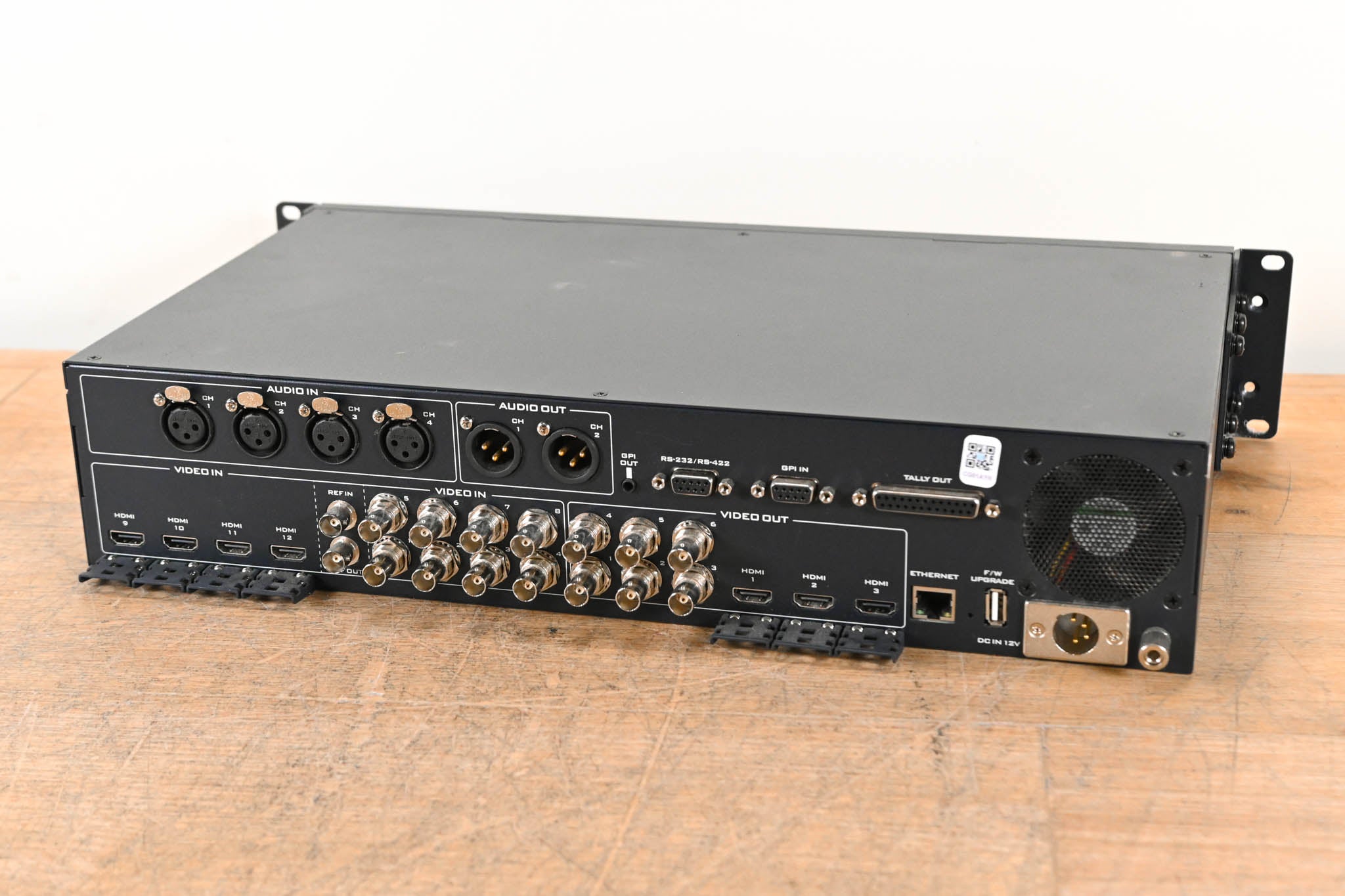 Datavideo SE-3200 HD 12-Channel Digital Video Switcher