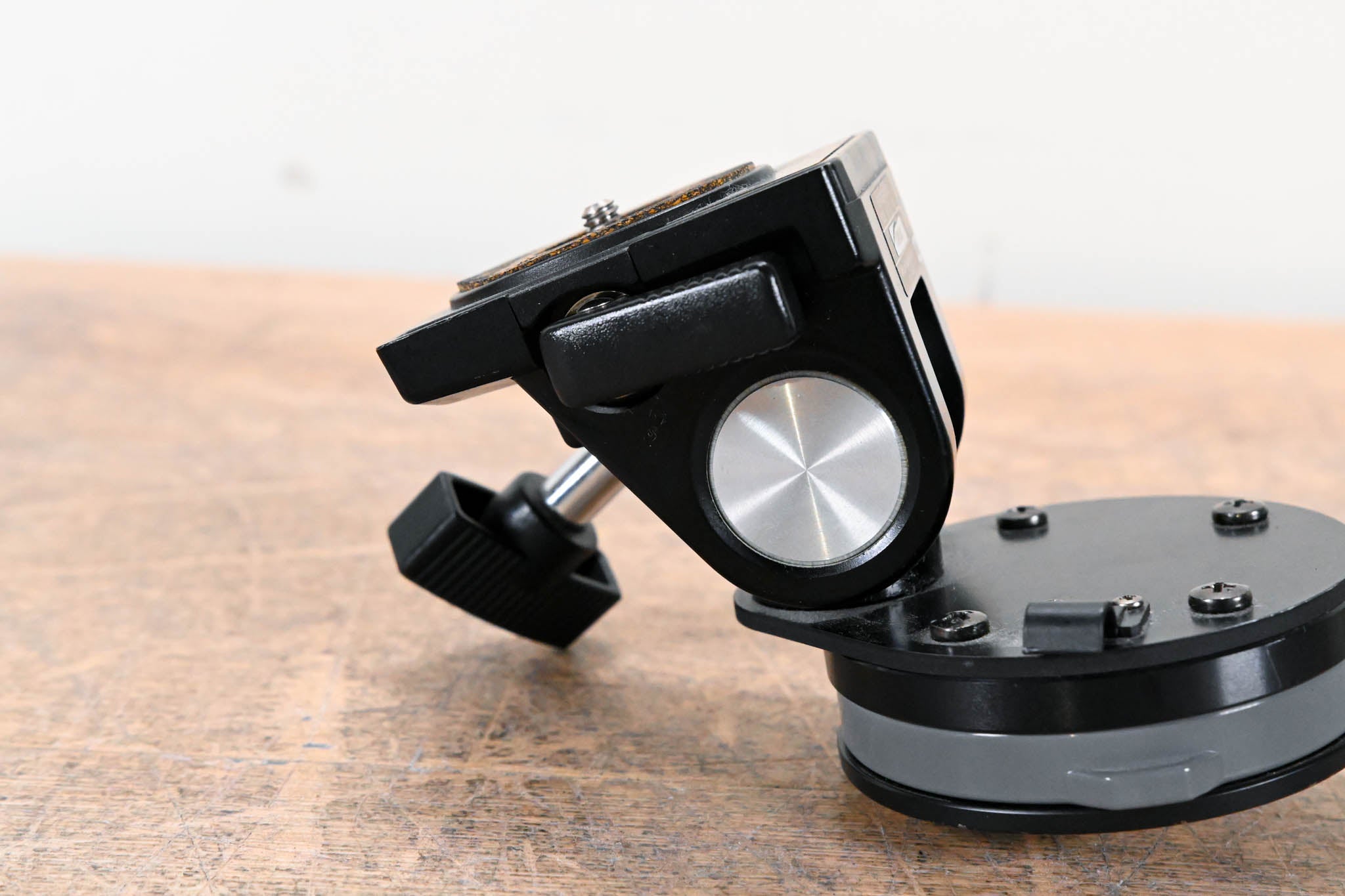 Hitachi AT-90 Studio Viewfinder Mount