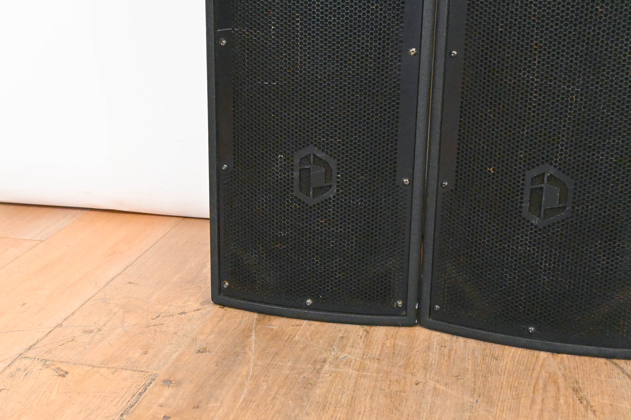 McCauley ID2.208-26 Passive Installation Loudspeaker (PAIR)