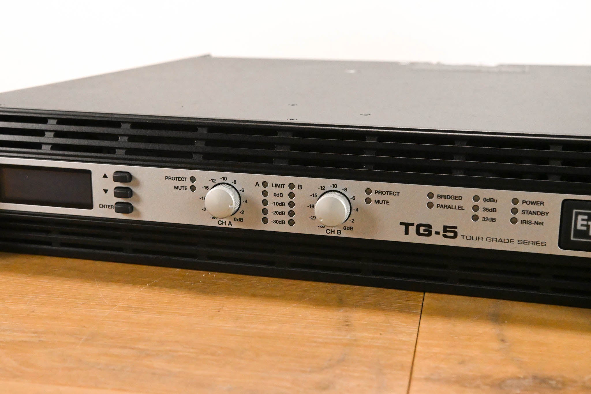 Electro-Voice (EV) TG-5 120V 2-Channel Tour Grade Power Amplifier