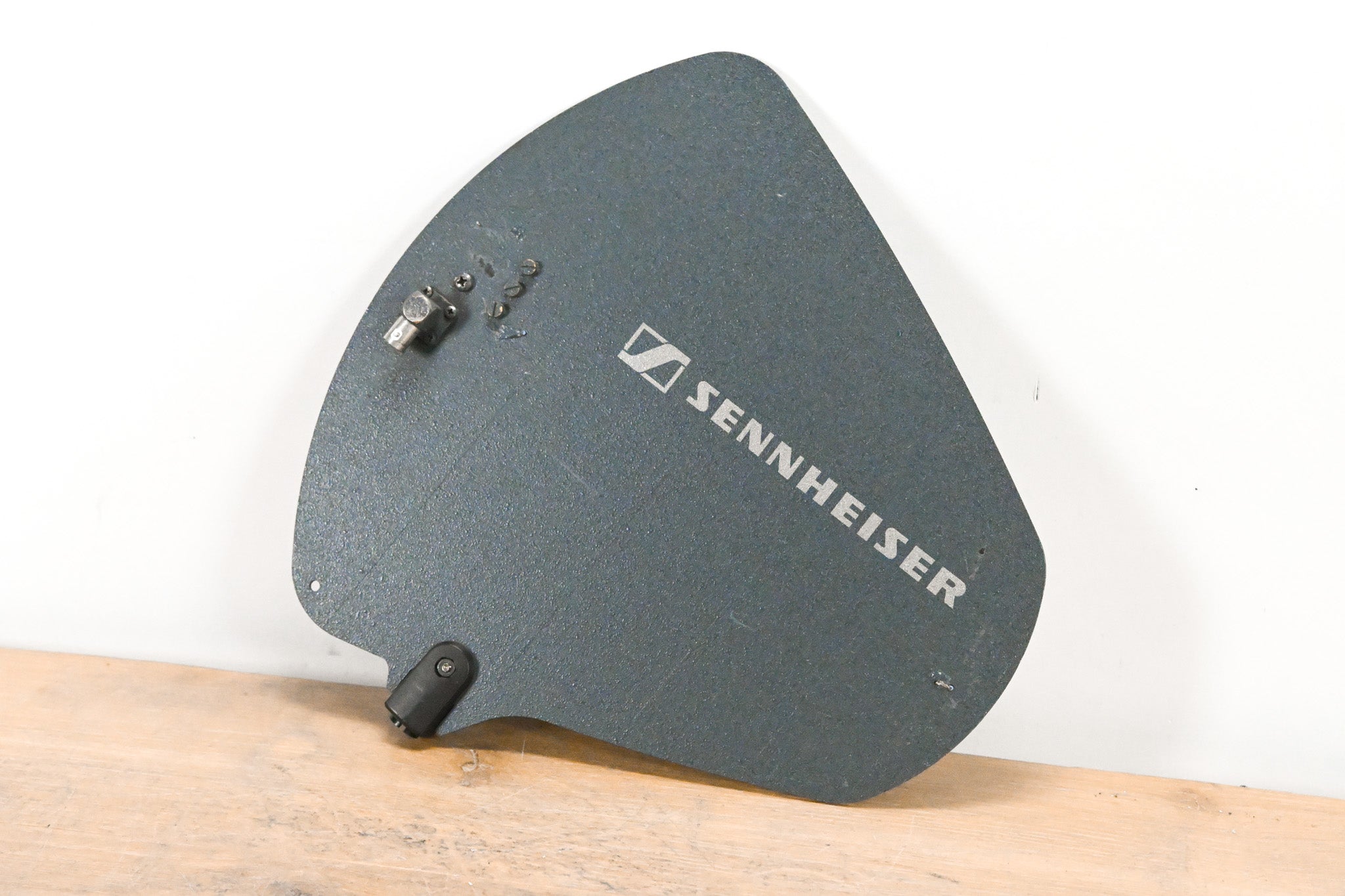 Sennheiser A12AD-UHF Active Antenna 584-608 MHz