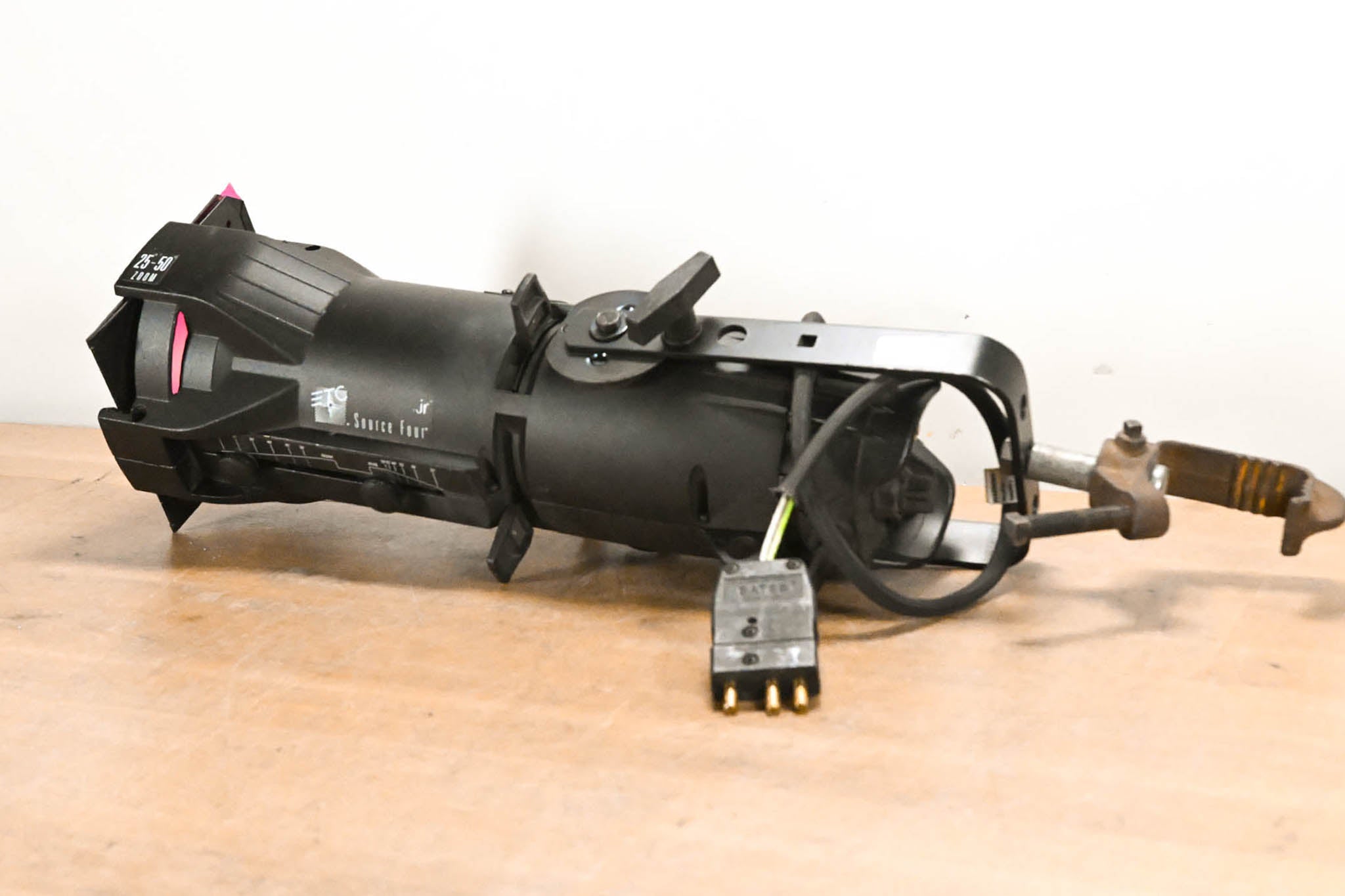 ETC Source Four Jr 25-50 Degree Zoom 575 Ellipsoidal Light