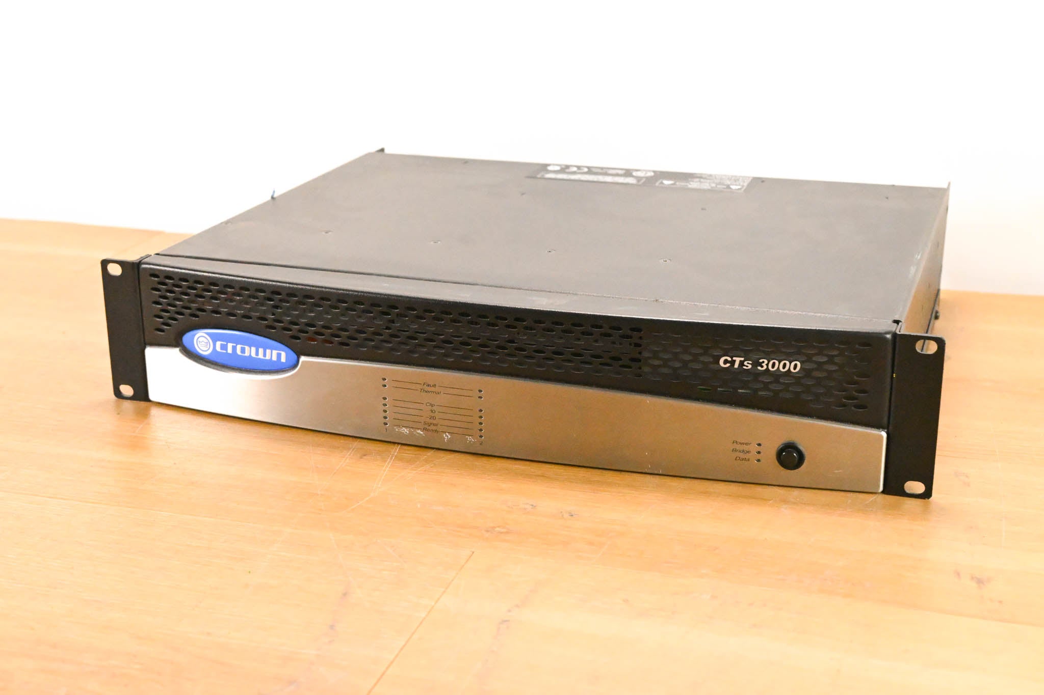 Crown CTs 3000 Two-Channel 1500W Power Amplifier