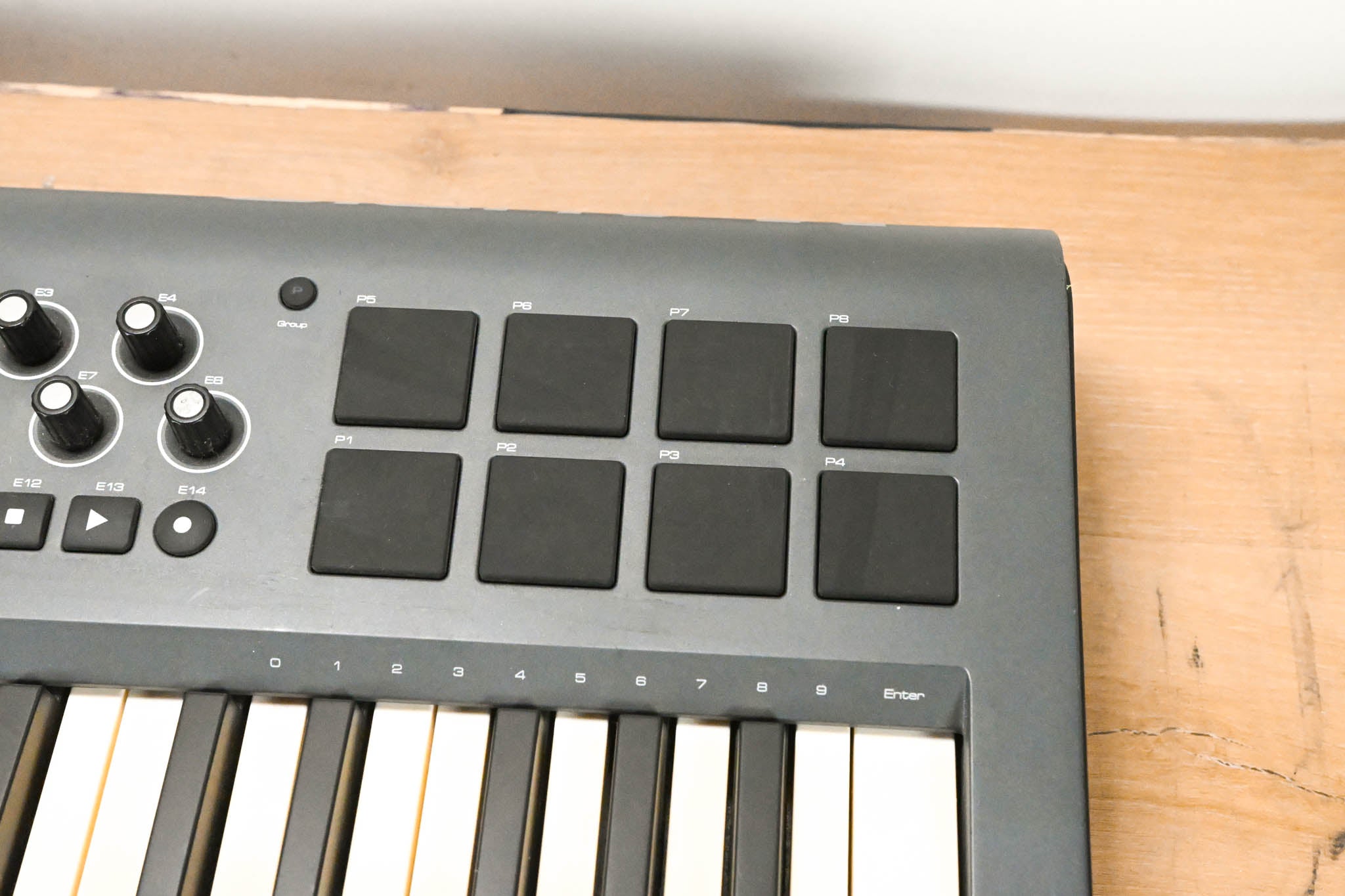 M-Audio Axiom 49 Advanced 49-Key Semi-Weighted MIDI Controller (NO PSU)