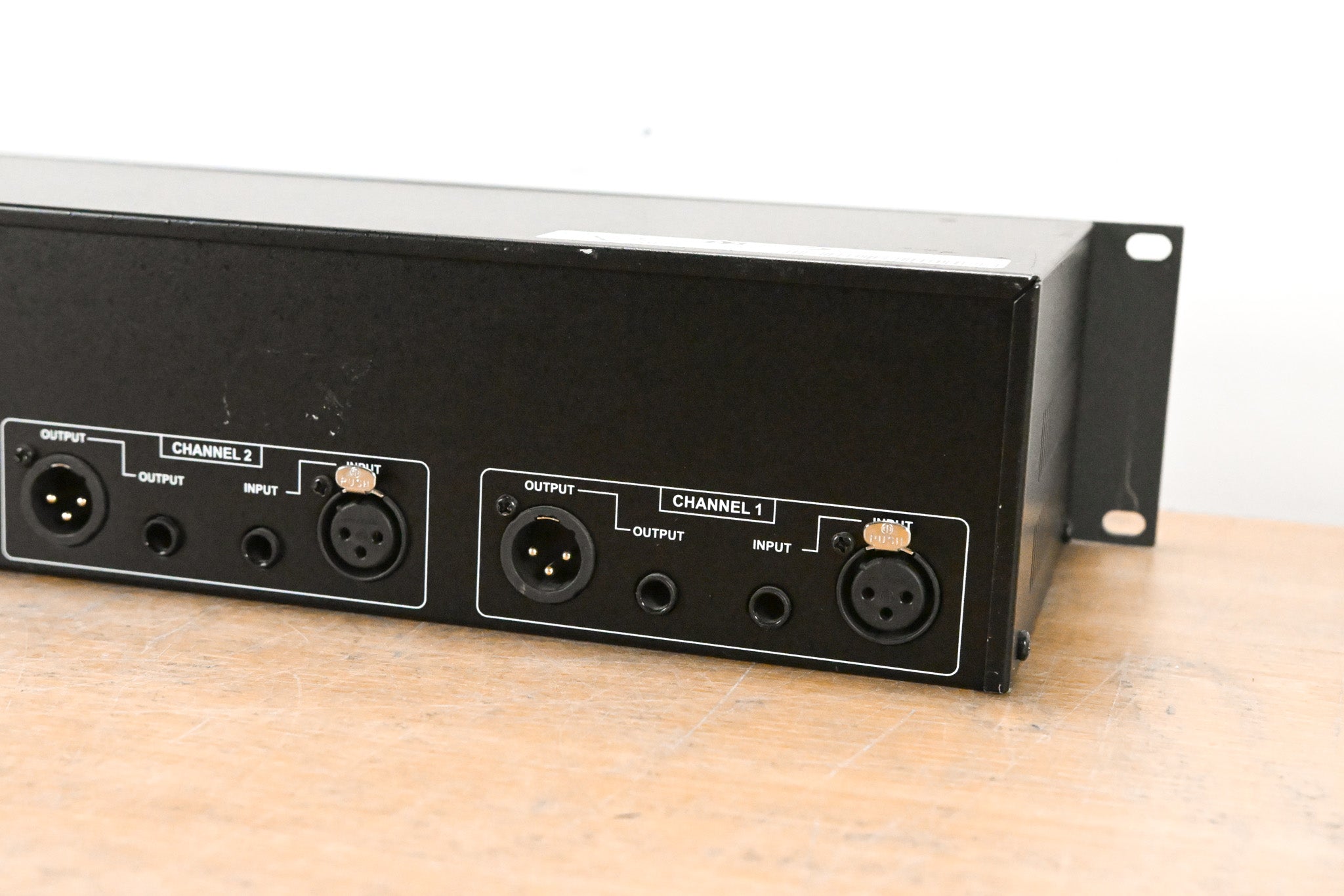 dbx 231 Dual-Channel 31-Band Graphic Equalizer