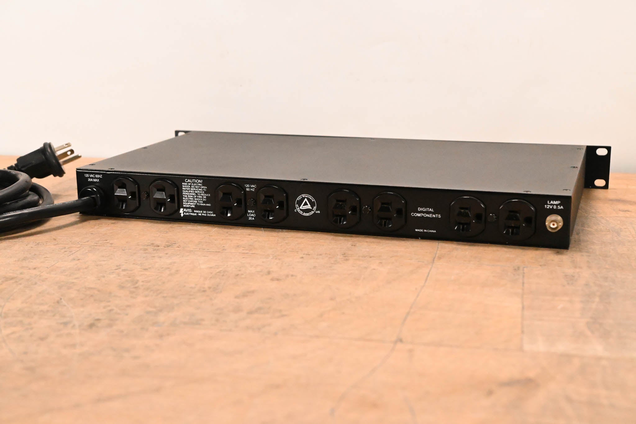 Furman PL-8 Pro Series II Power Conditioner, Distributor