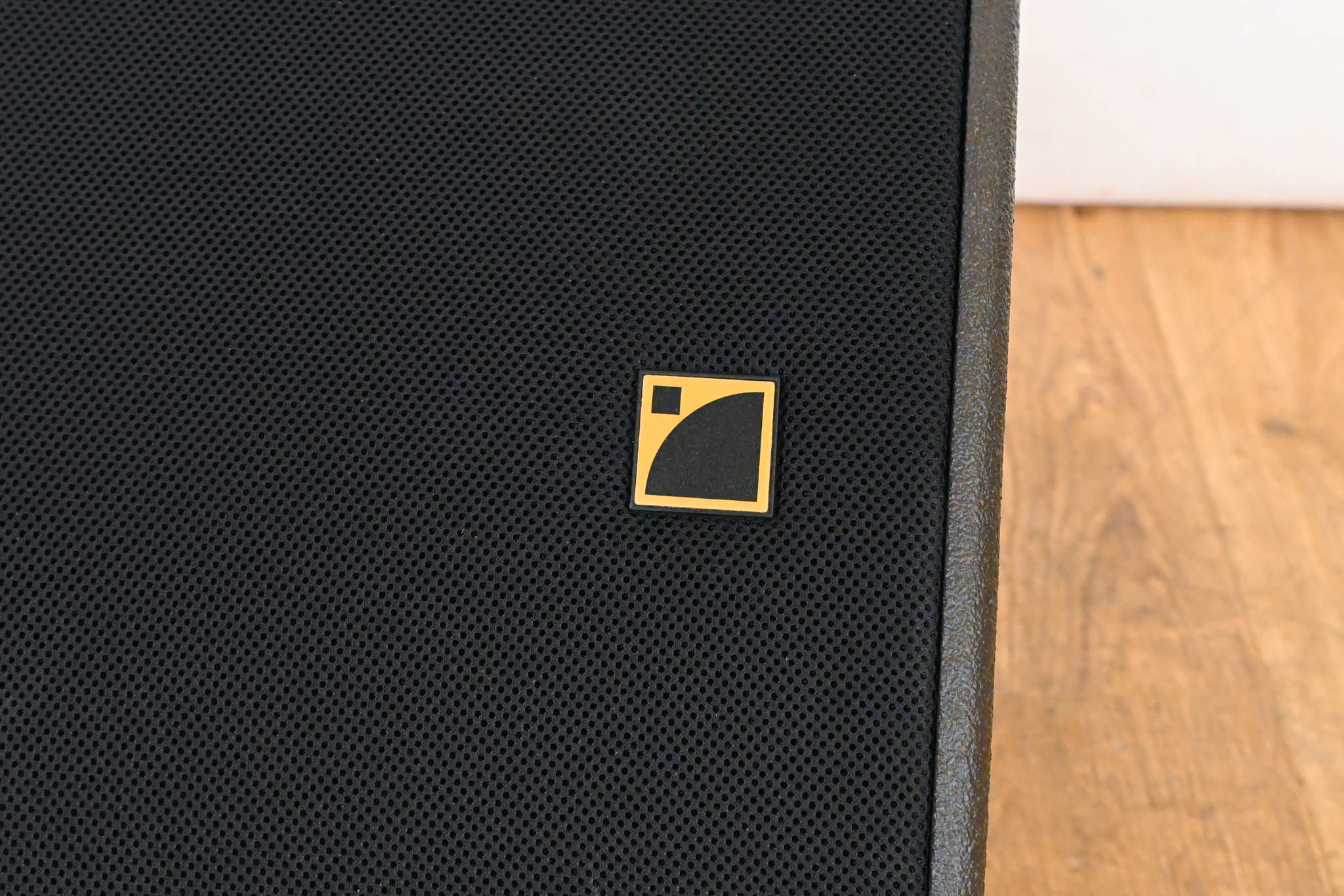 L-Acoustics X12 12″ Two-Way Passive Coaxial Loudspeaker