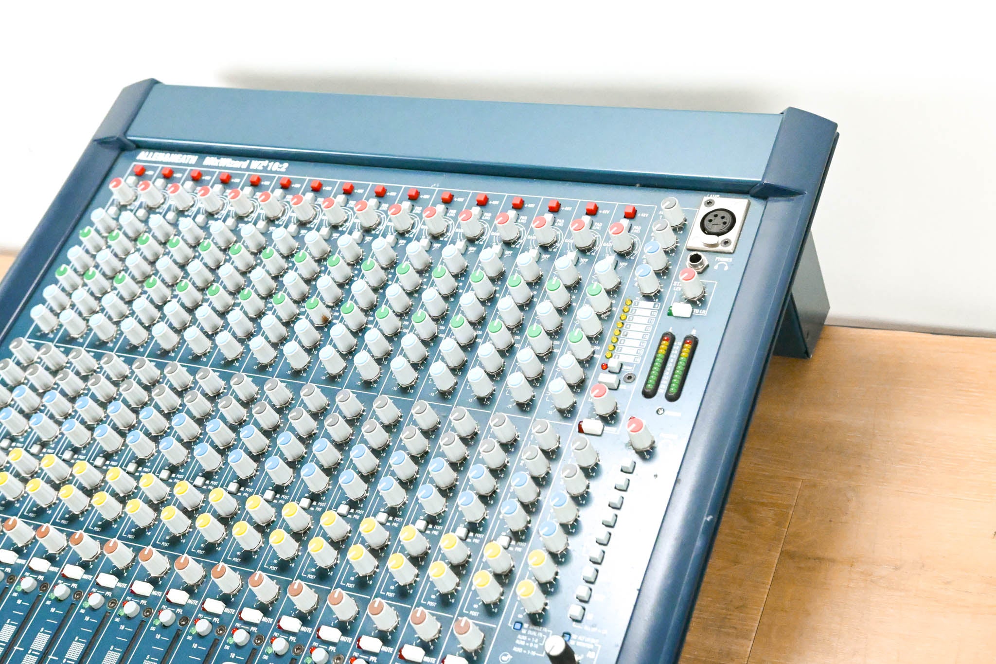 Allen & Heath MixWizard WZ3 16:2 16-Channel Analog Mixer