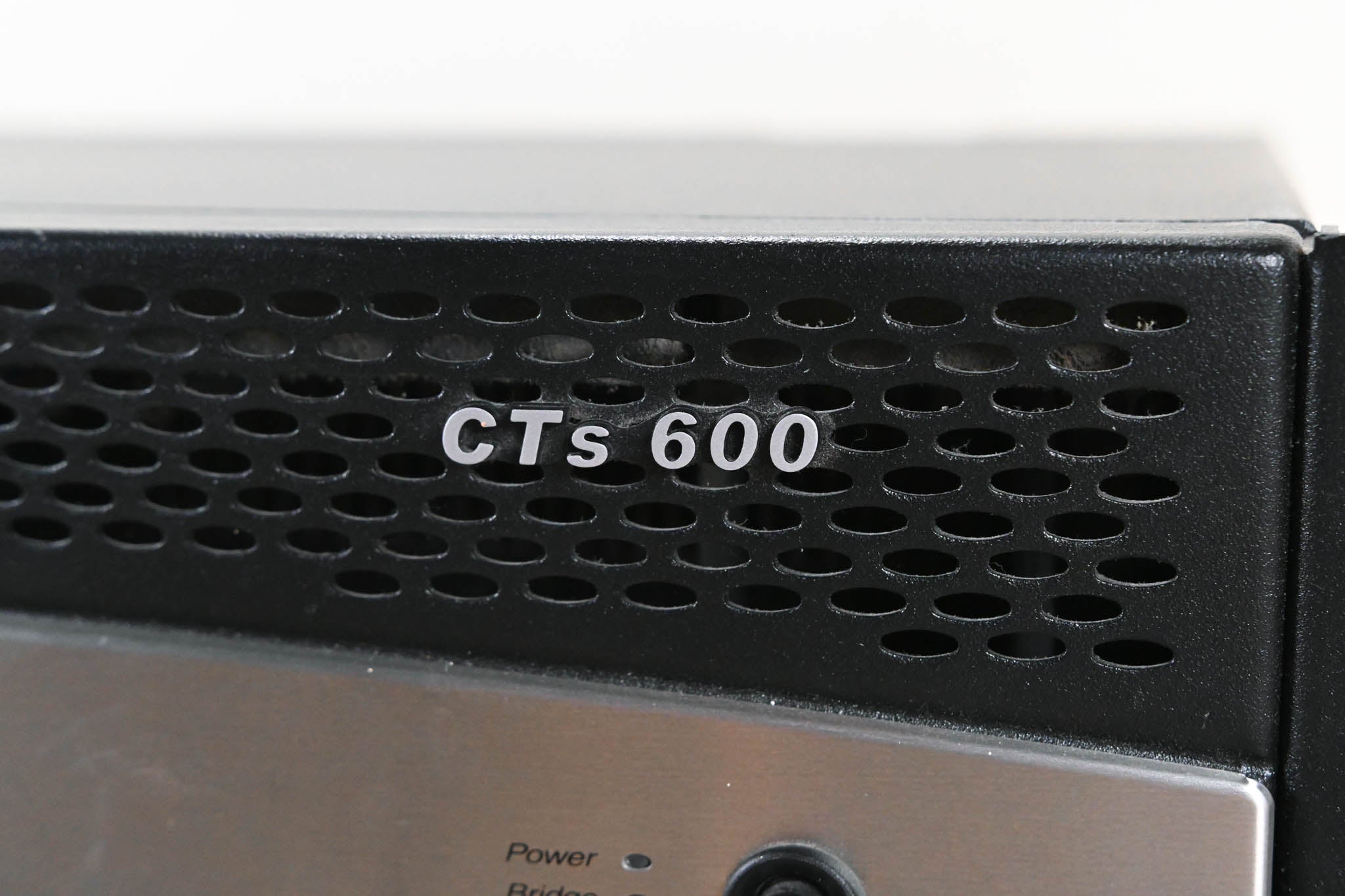 Crown CTs 600 2-Channel Power Amplifier