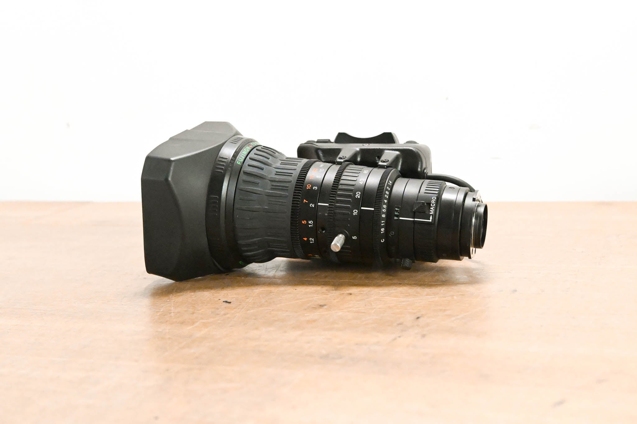Fujinon Th17x5BRMU Broadcast Zoom Lens - 1:1.4/5-85mm
