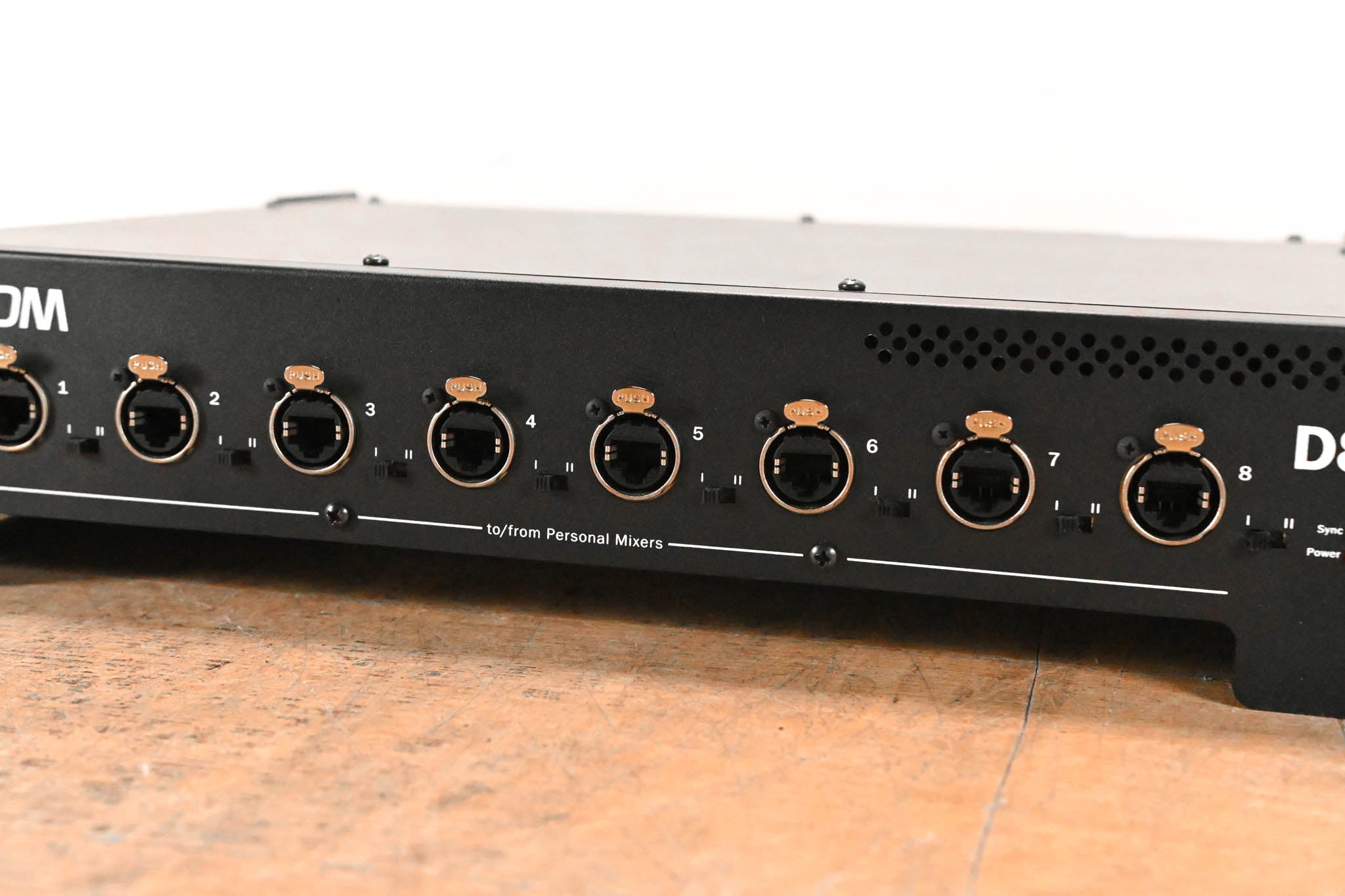 Aviom D800-Dante A-Net Distributor with Dante Connectivity