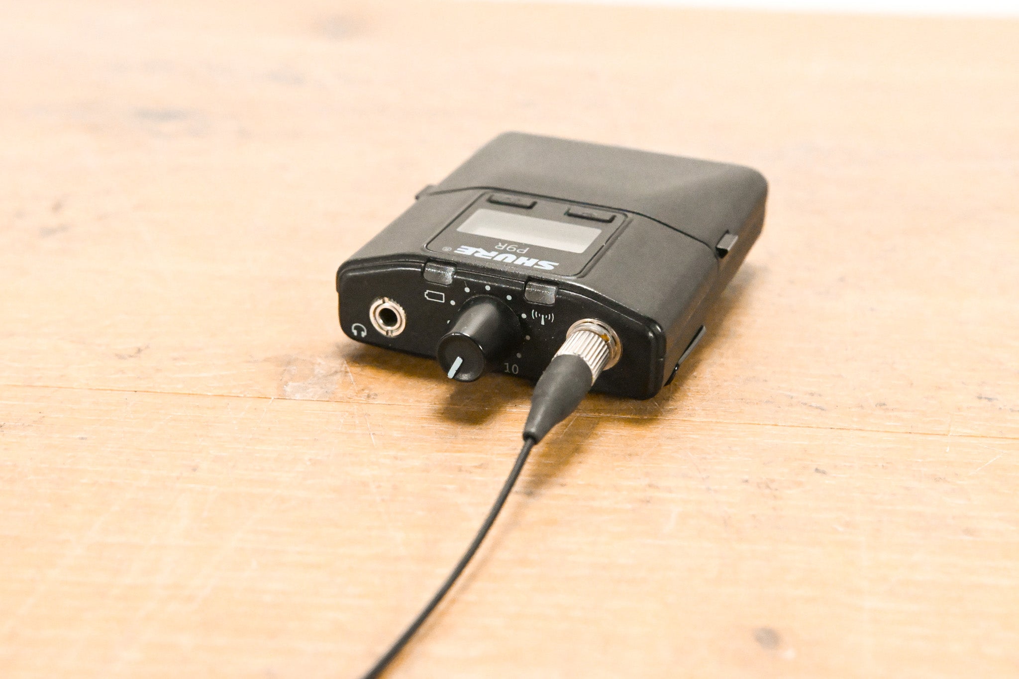 Shure PSM 900 Wireless IEM System L6 Band: 656-692 MHz (NO POWER SUPPLY)