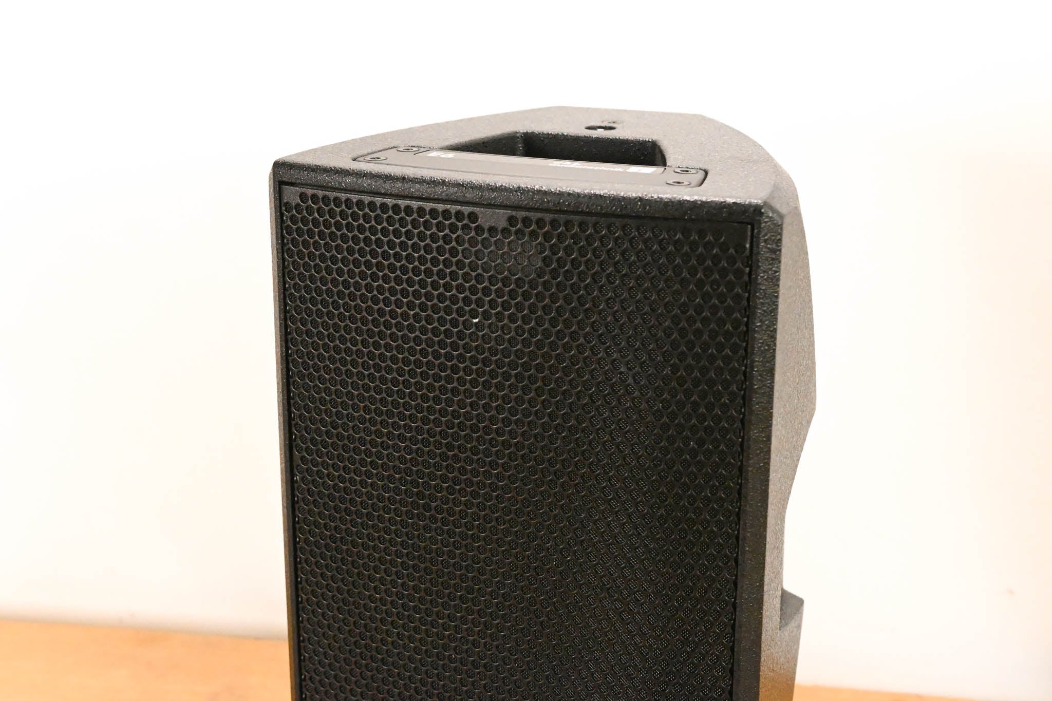 d&b audiotechnik E6 2-Way Passive Coaxial Loudspeaker