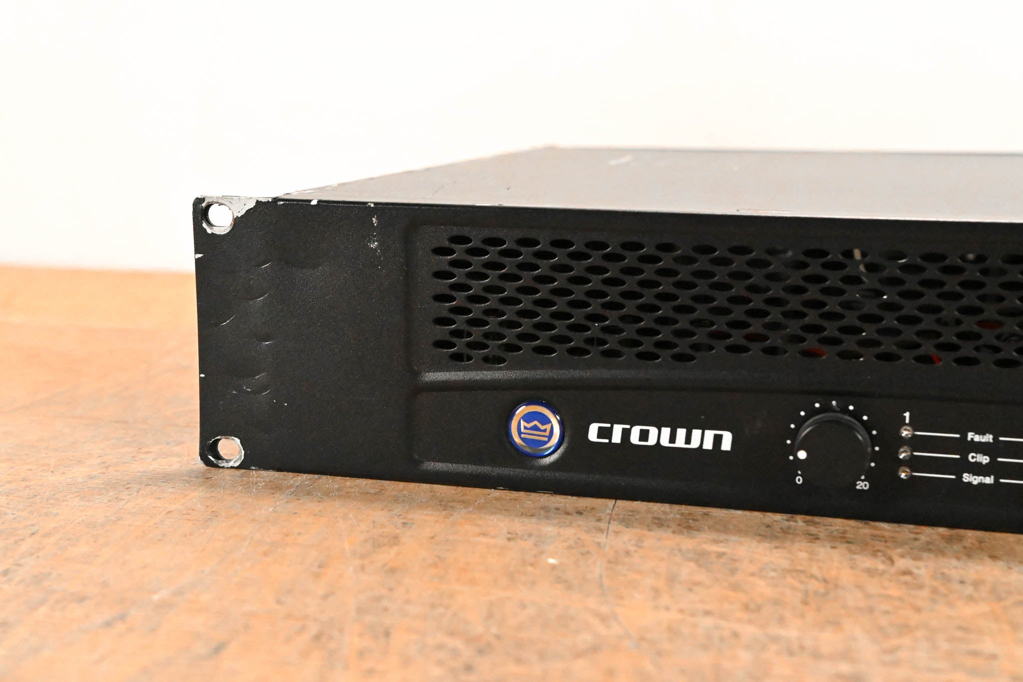 Crown XLS 402 2-Channel Power Amplifier