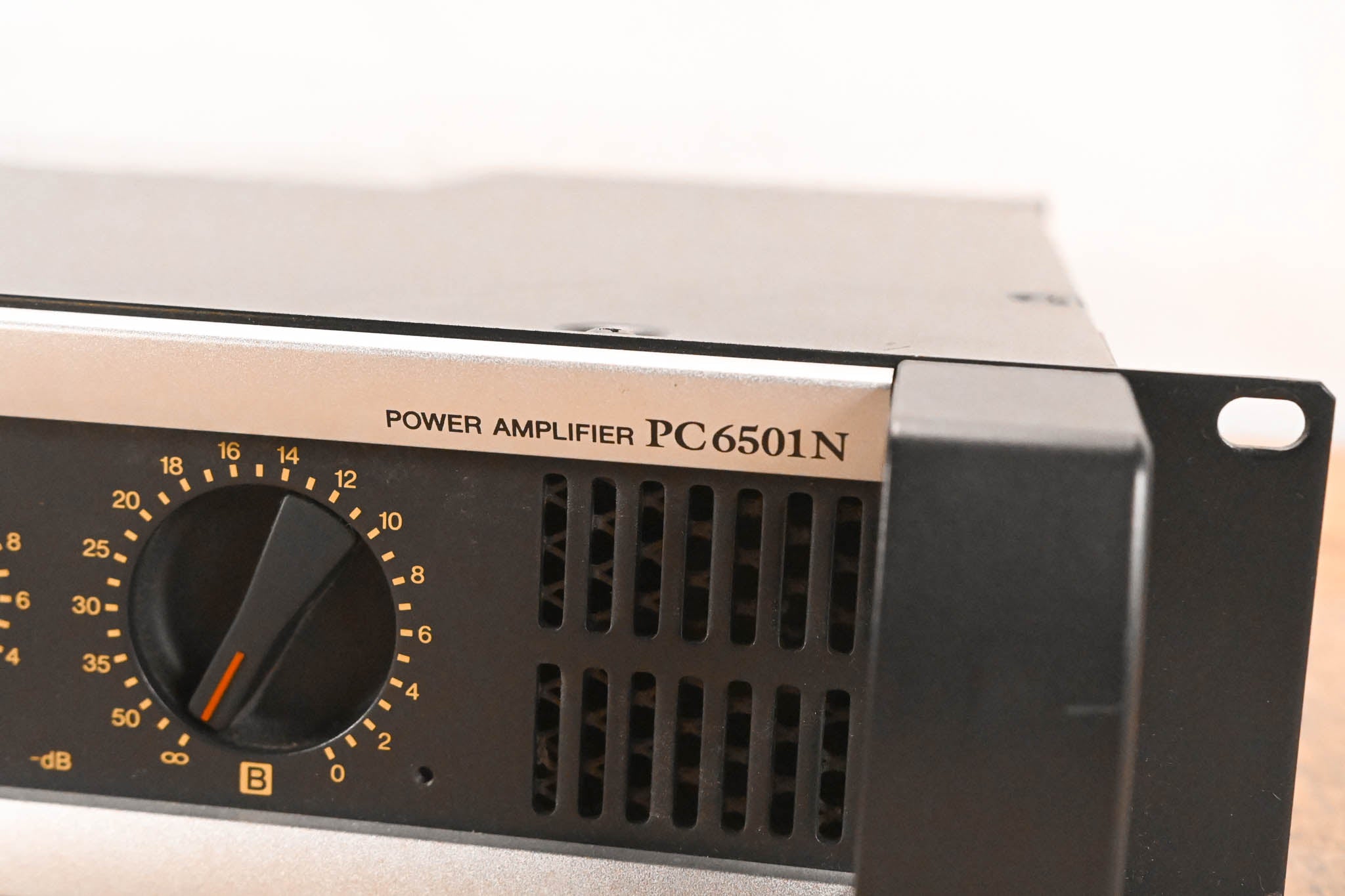 ヤマハPC6501N ステレオパワーアンプXLR入力中古 良好220V使用その2 Yamaha PC6501N 2-Channel Power Amplifier CG01XA4
