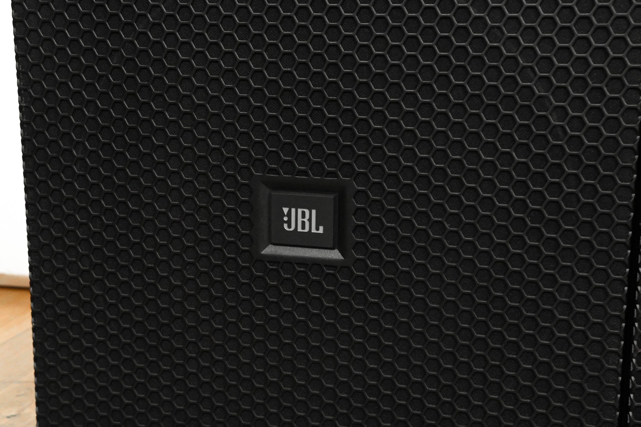 JBL VTX F15 15-inch Bi-Amplified 2-Way Loudspeaker (PAIR)