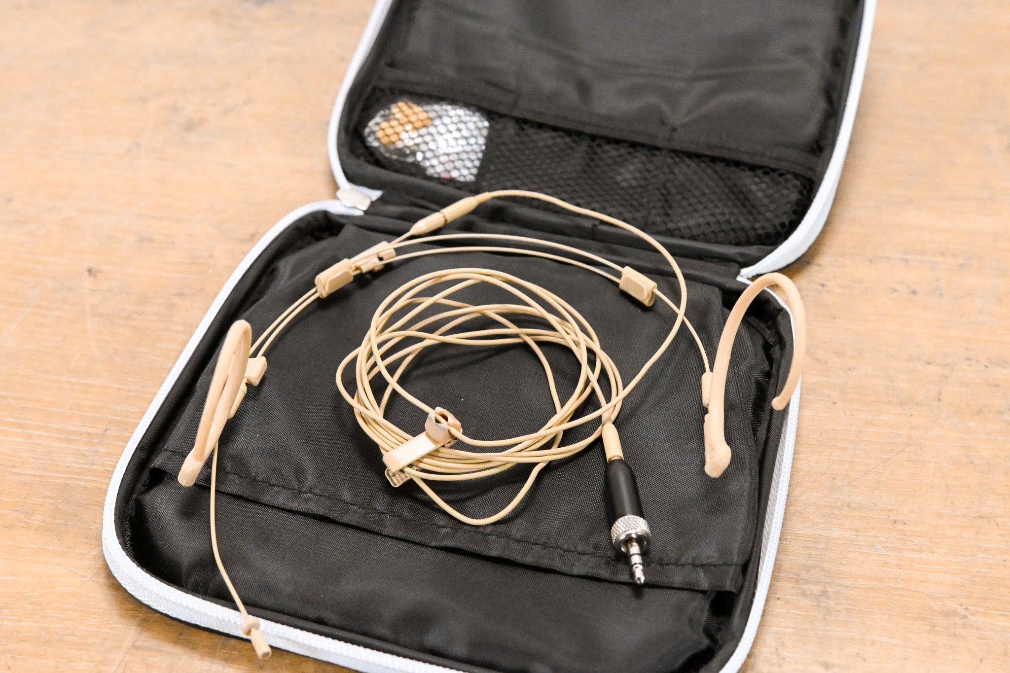 Que Audio QA22 BE Omnidirectional Headset Mic w/ SEL Adapter for Senn.