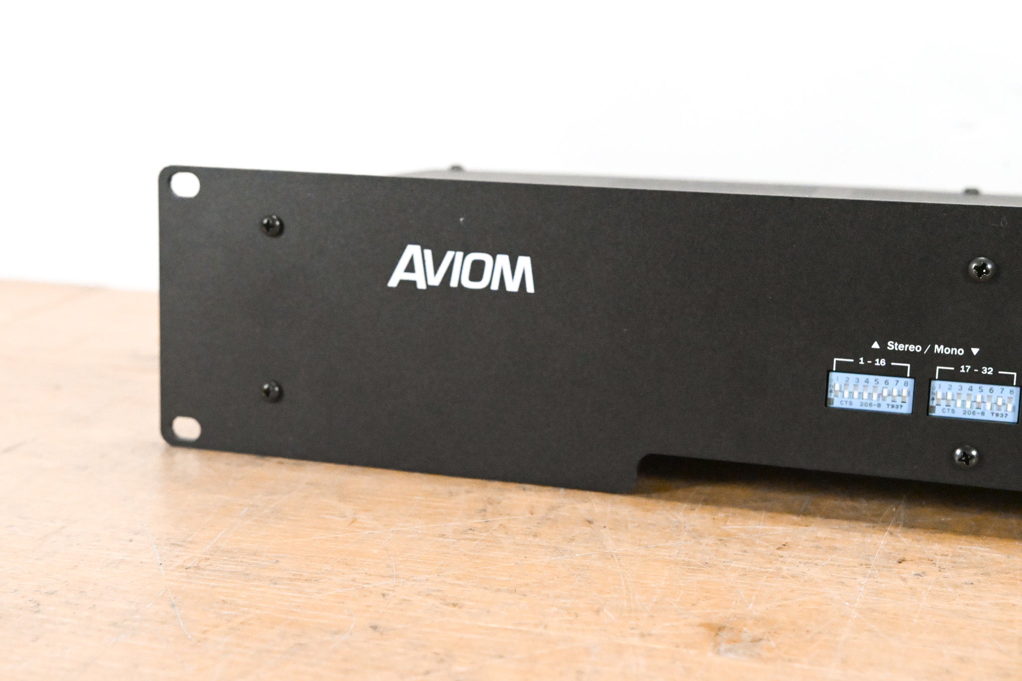 Aviom D400-Dante A-Net Distributor with Dante Connectivity
