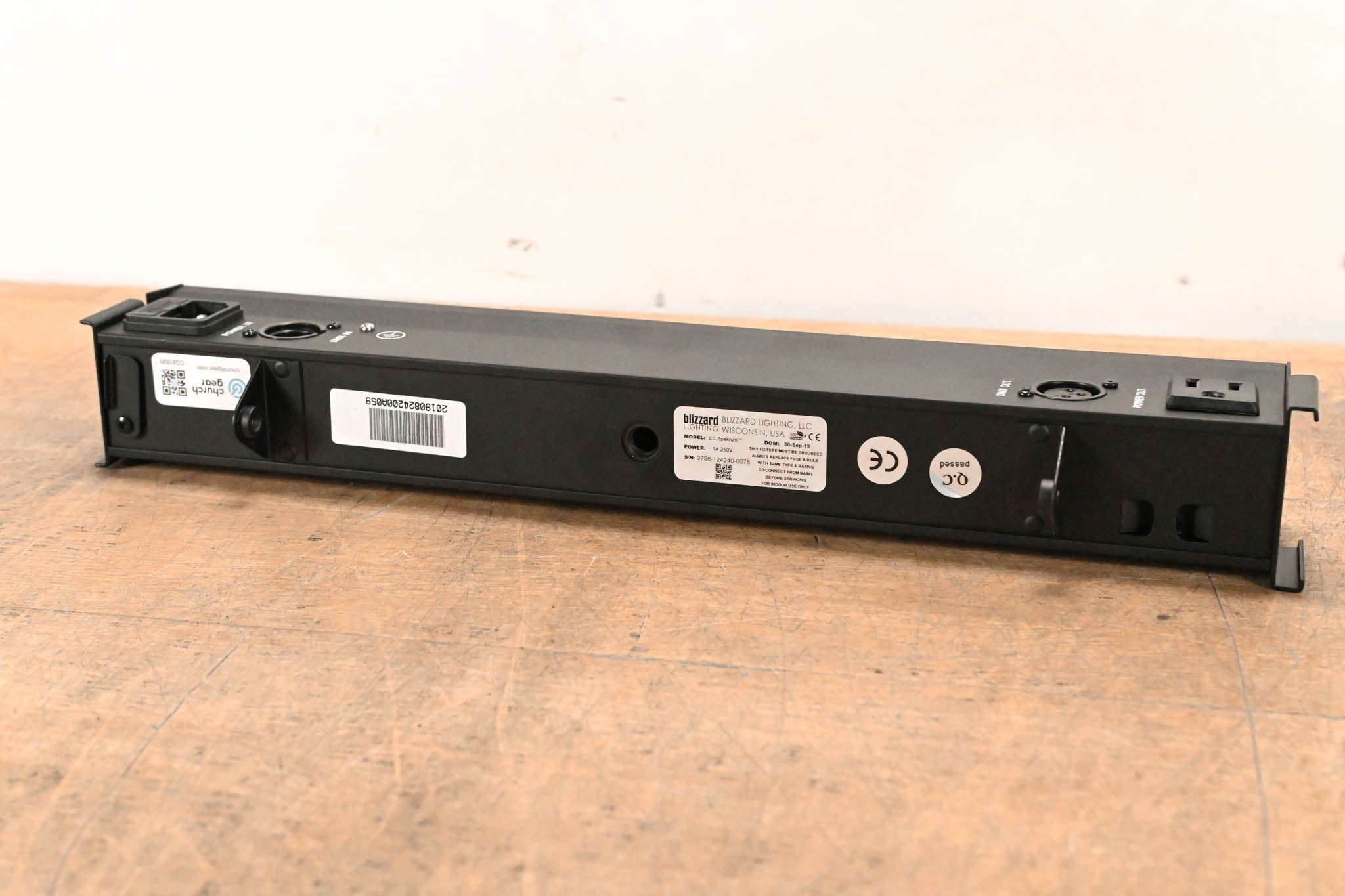 Blizzard Lighting LB Spekrum RGB LED Wash Bar Light