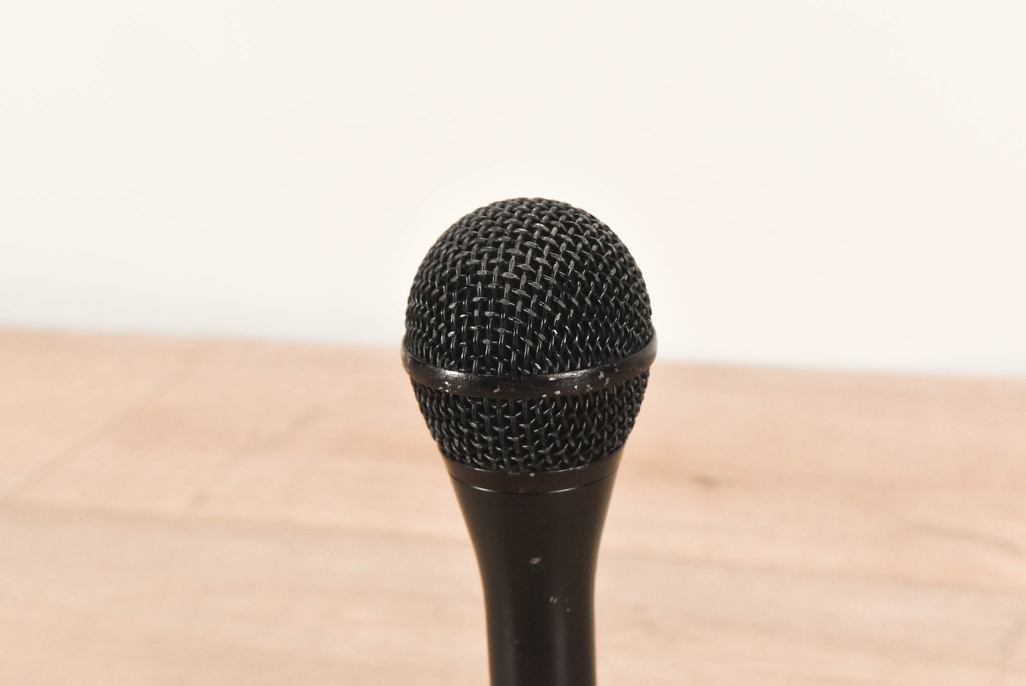 Audix OM6 Hypercardioid Dynamic Vocal Microphone