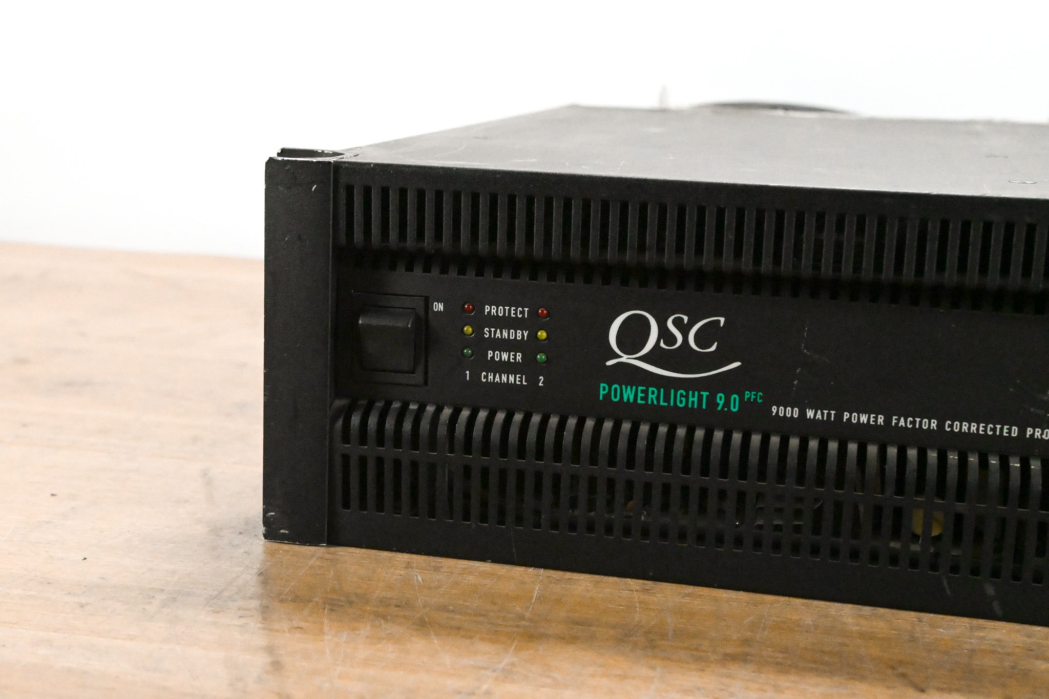 QSC PowerLight 9.0 PFC Power Factor Corrected 2-Channel Power Amplifier