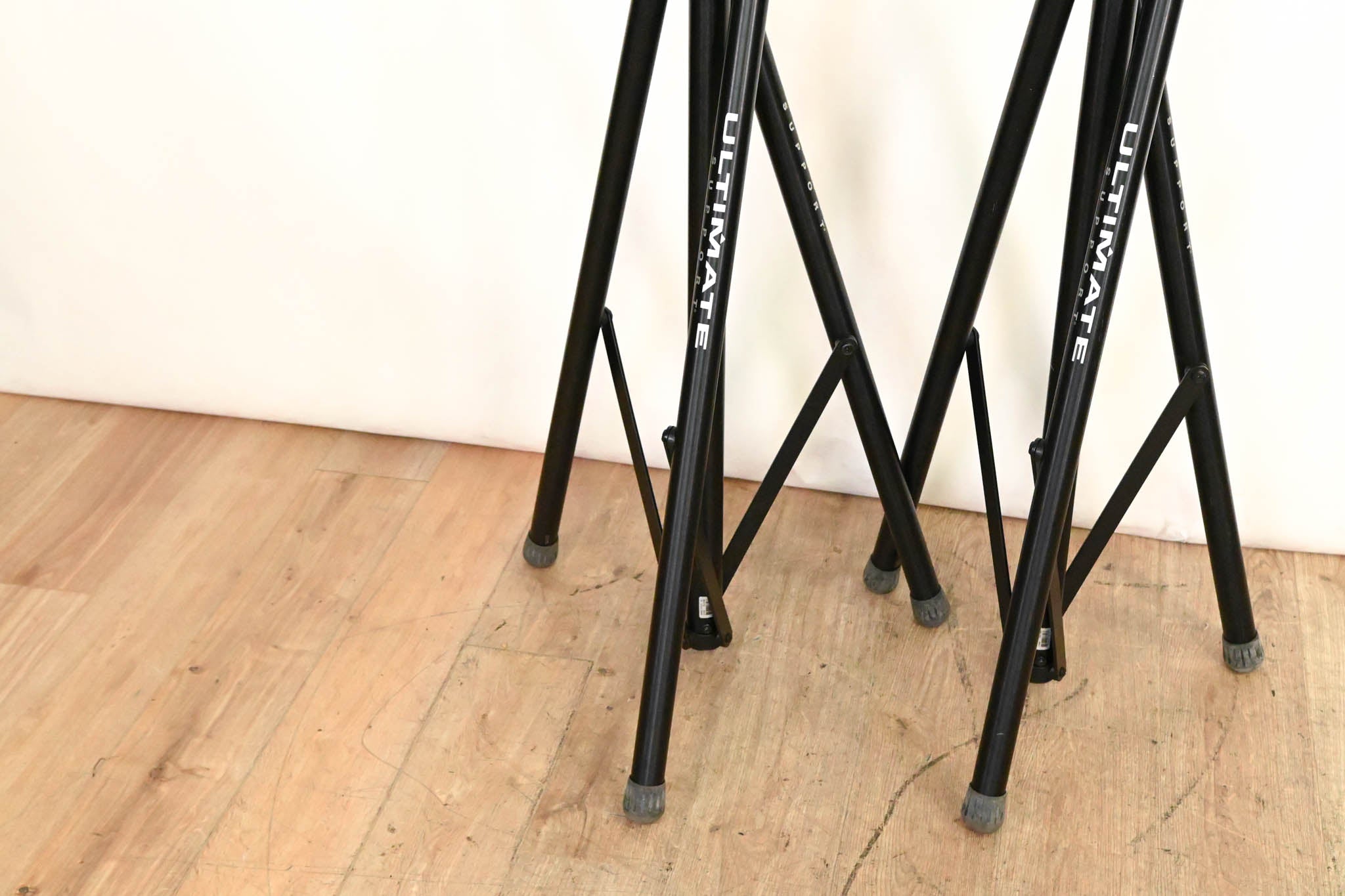 Ultimate Support TS-110B Tripod Speaker Stand (PAIR)