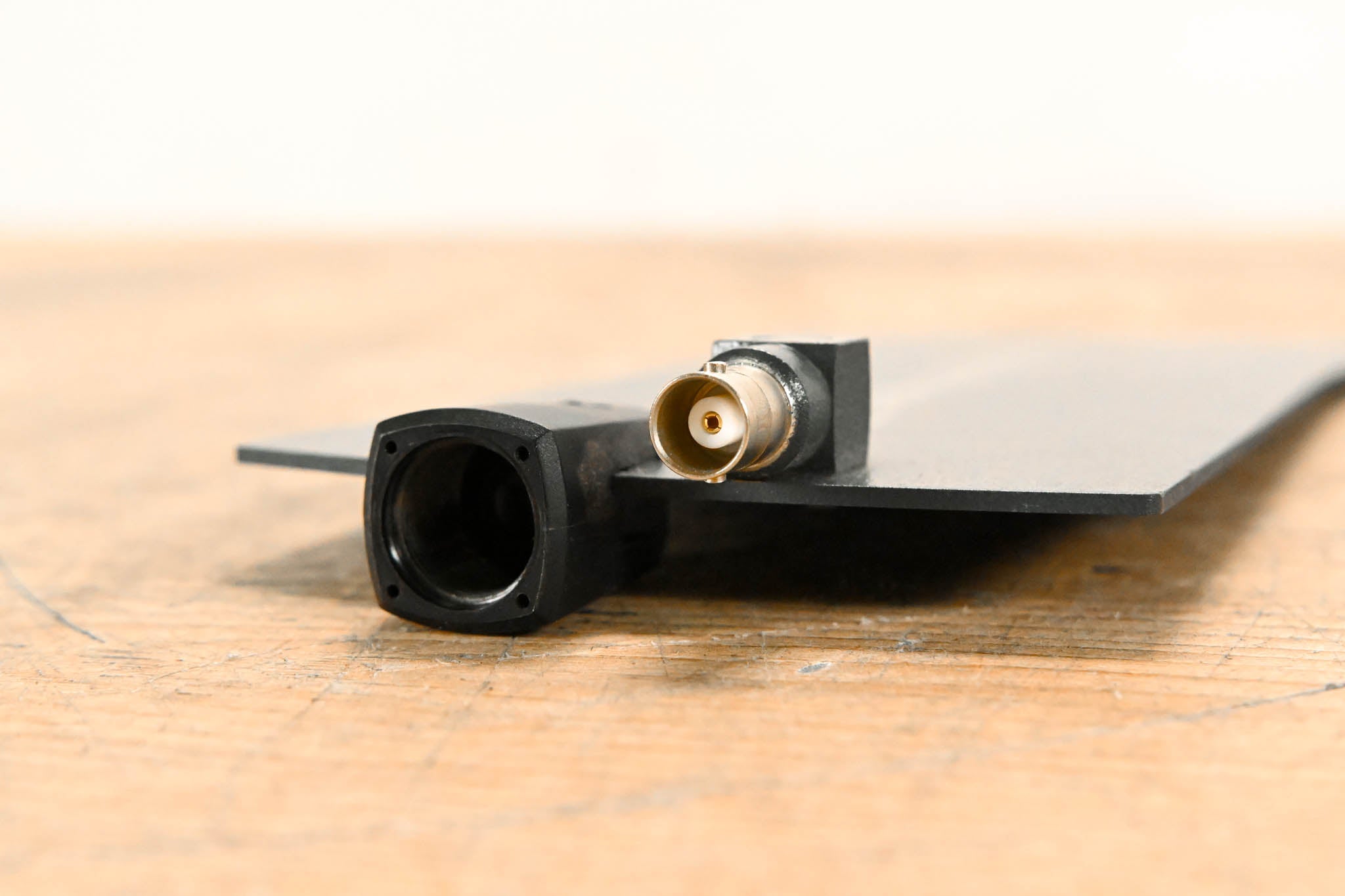 Sennheiser A 1031-U Omnidirectional UHF Antenna