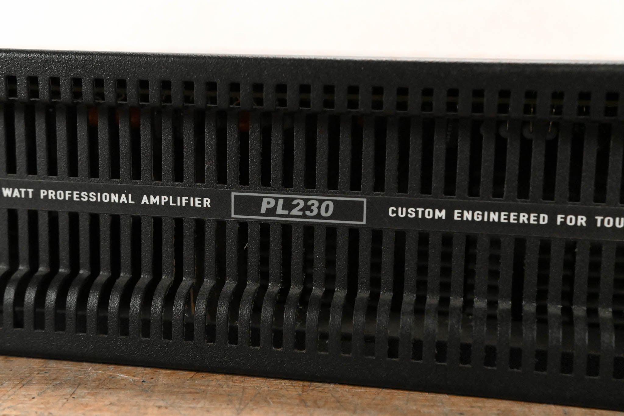 QSC PL230 PowerLight 2 Series 2-Channel 1500W Power Amplifier