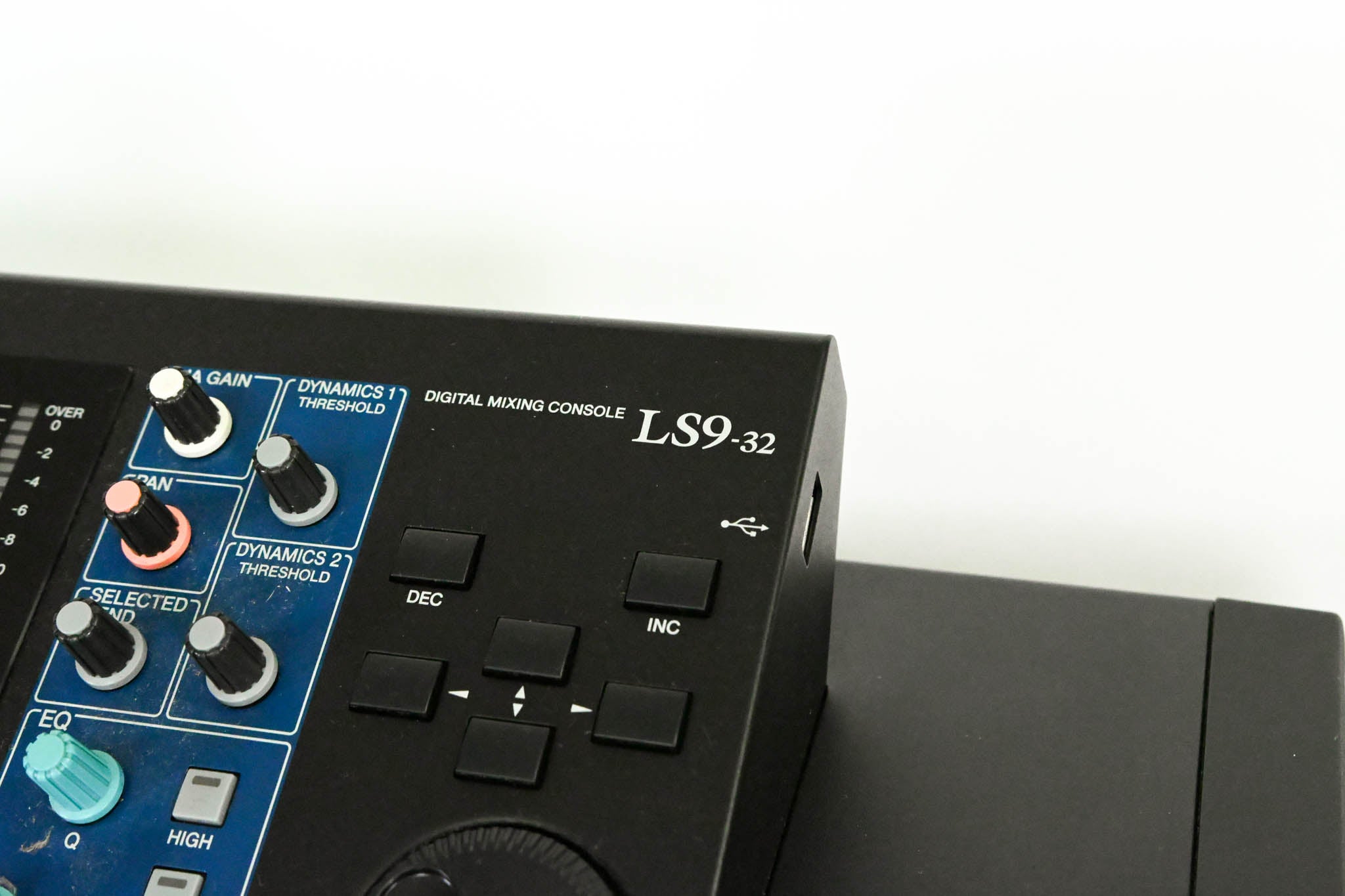 Yamaha LS9-32 32-Input Digital Mixing Console
