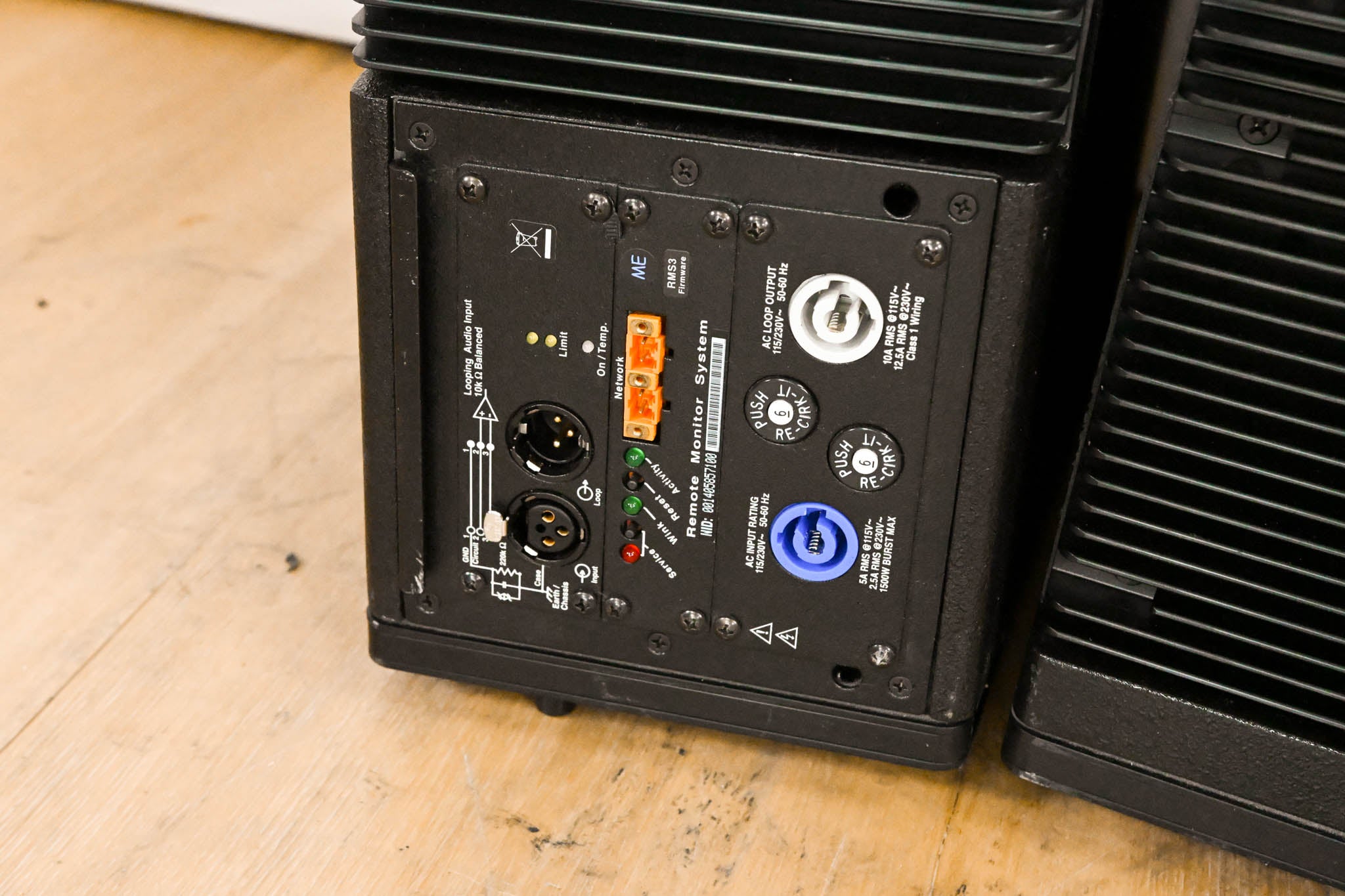 Meyer Sound M'elodie High-Power Curvilinear Array Loudspeaker (PAIR)