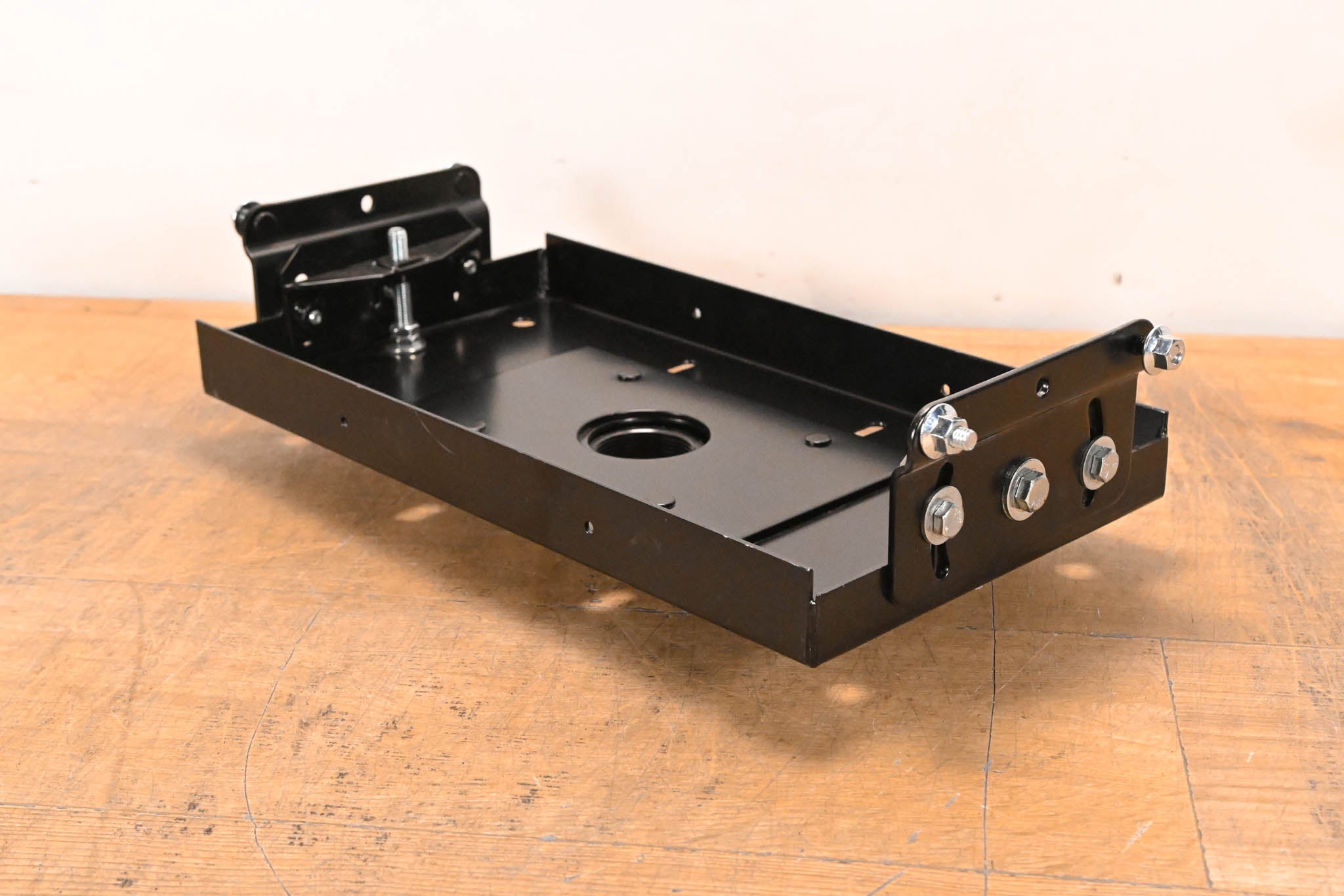 Chief VCM-20 Heavy Duty LCD/CRT Projector Ceiling Mount