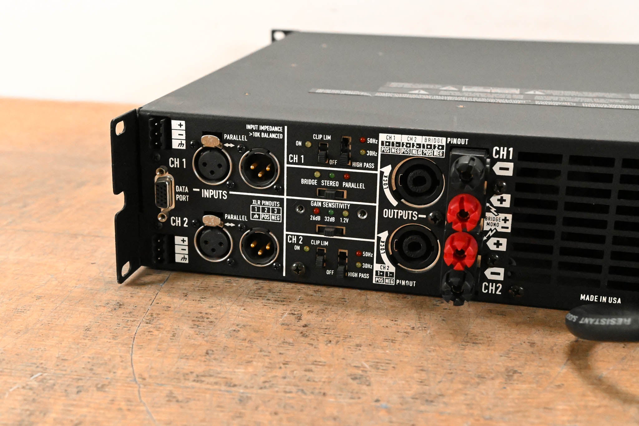 QSC PL380 Powerlight 3 Series 2-Channel Power Amplifier