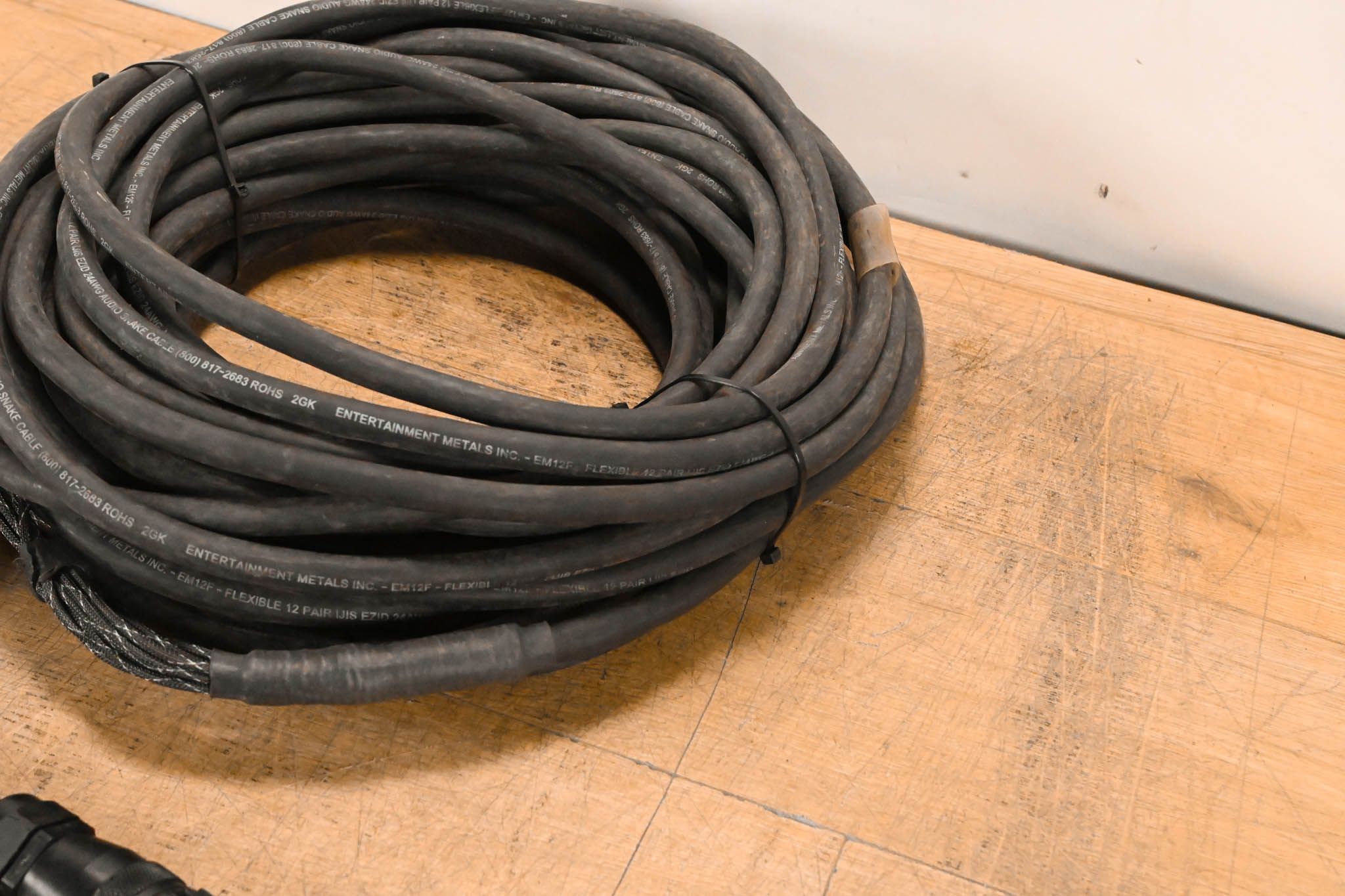 Unbranded DT-12 Female 37-Pin Connector to (12x)XLRM Cable - 75ft