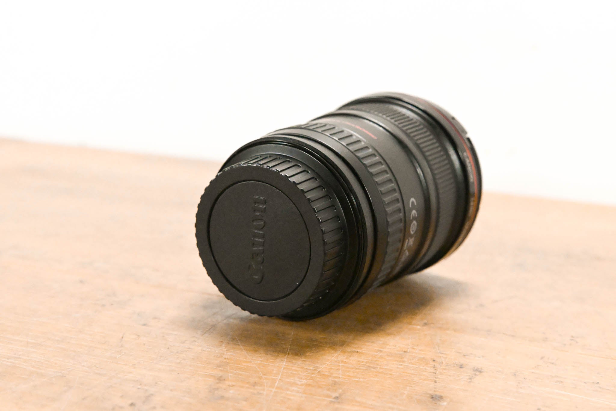 Canon EF 17-40mm f/4L USM Ultra Wide Angle Zoom Lens