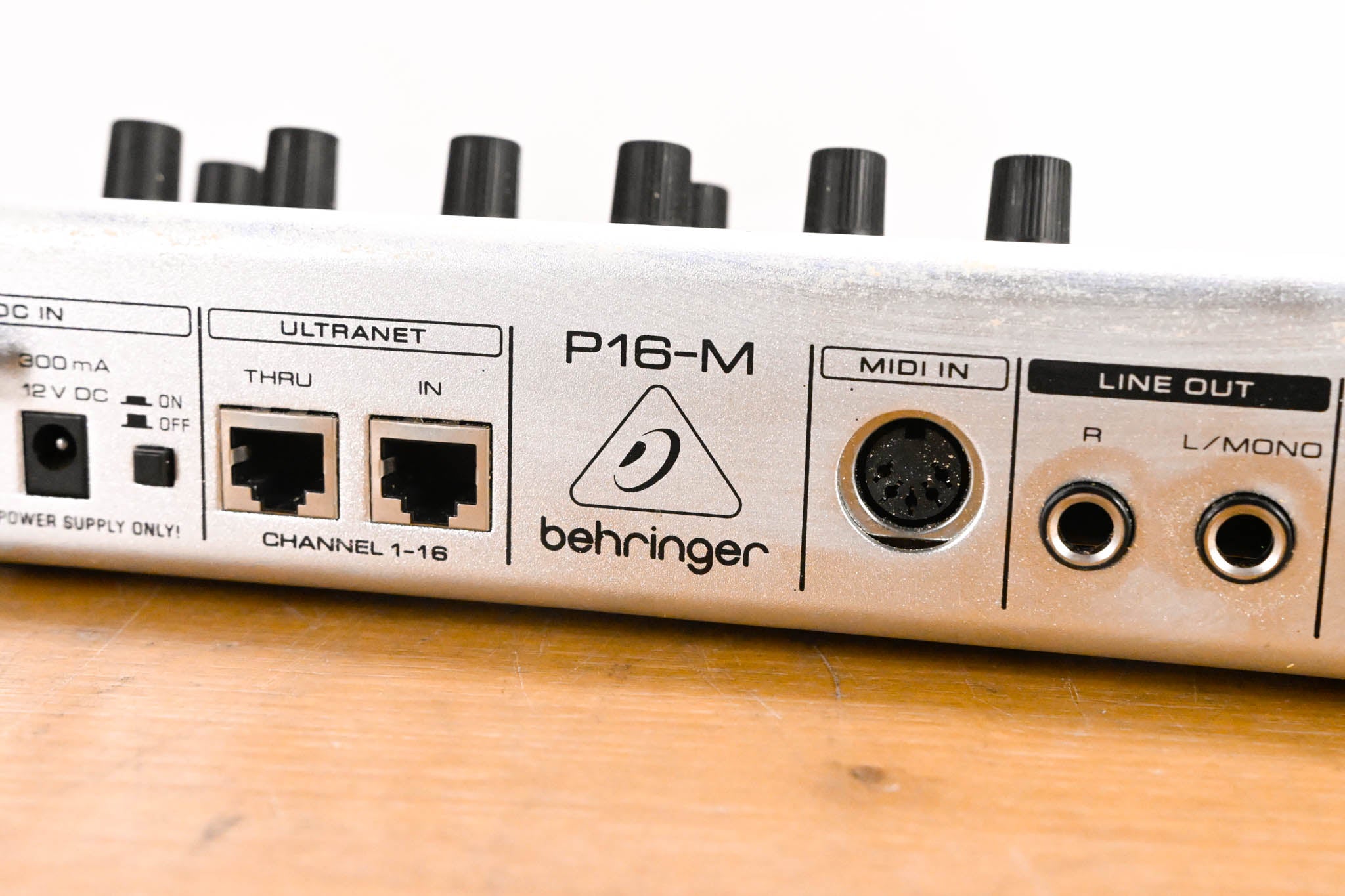 Behringer Powerplay P16-M 16-Channel Digital Personal Mixer