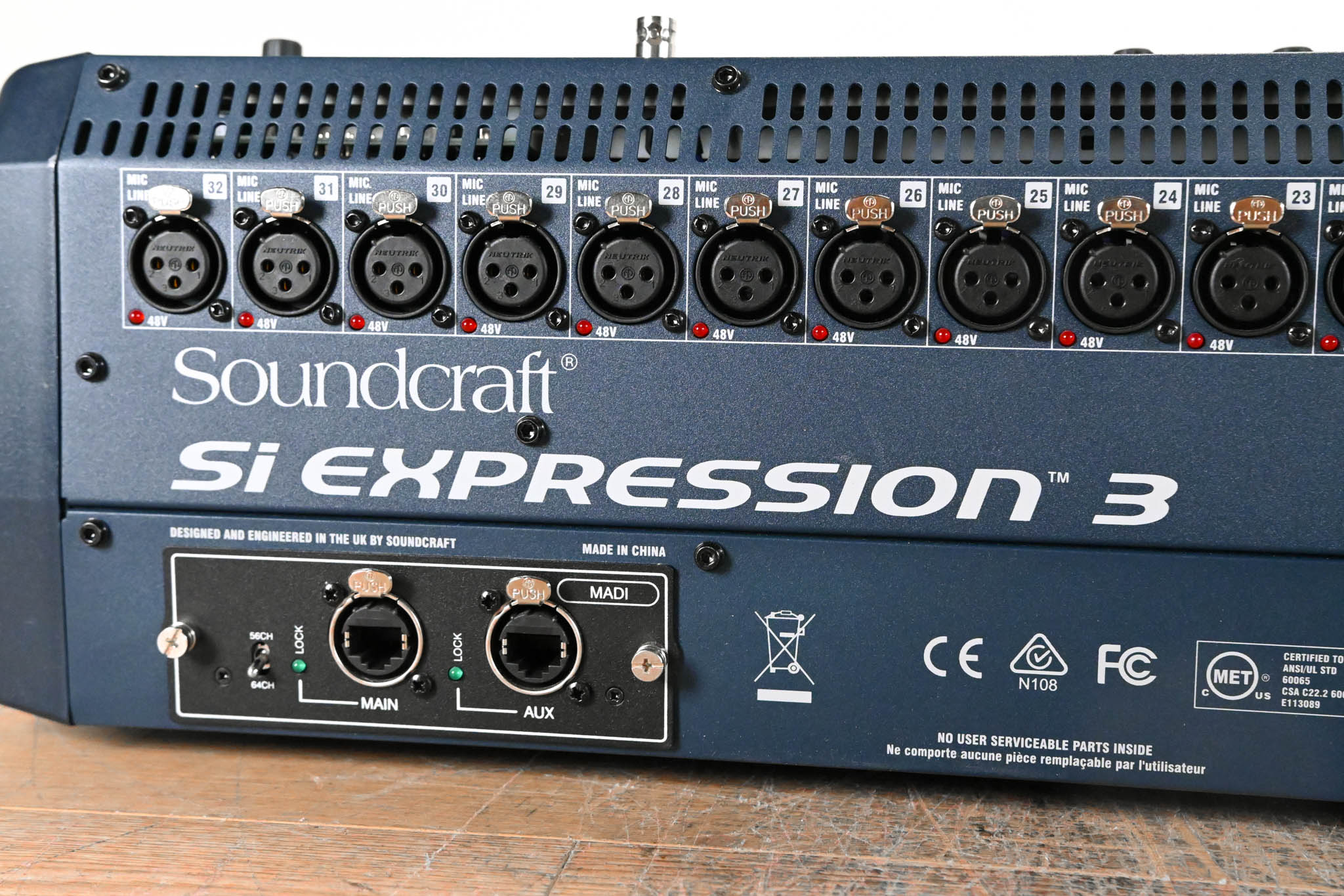 Soundcraft Si Expression 3 32-Channel Digital Mixer with CAT5 MADI Card