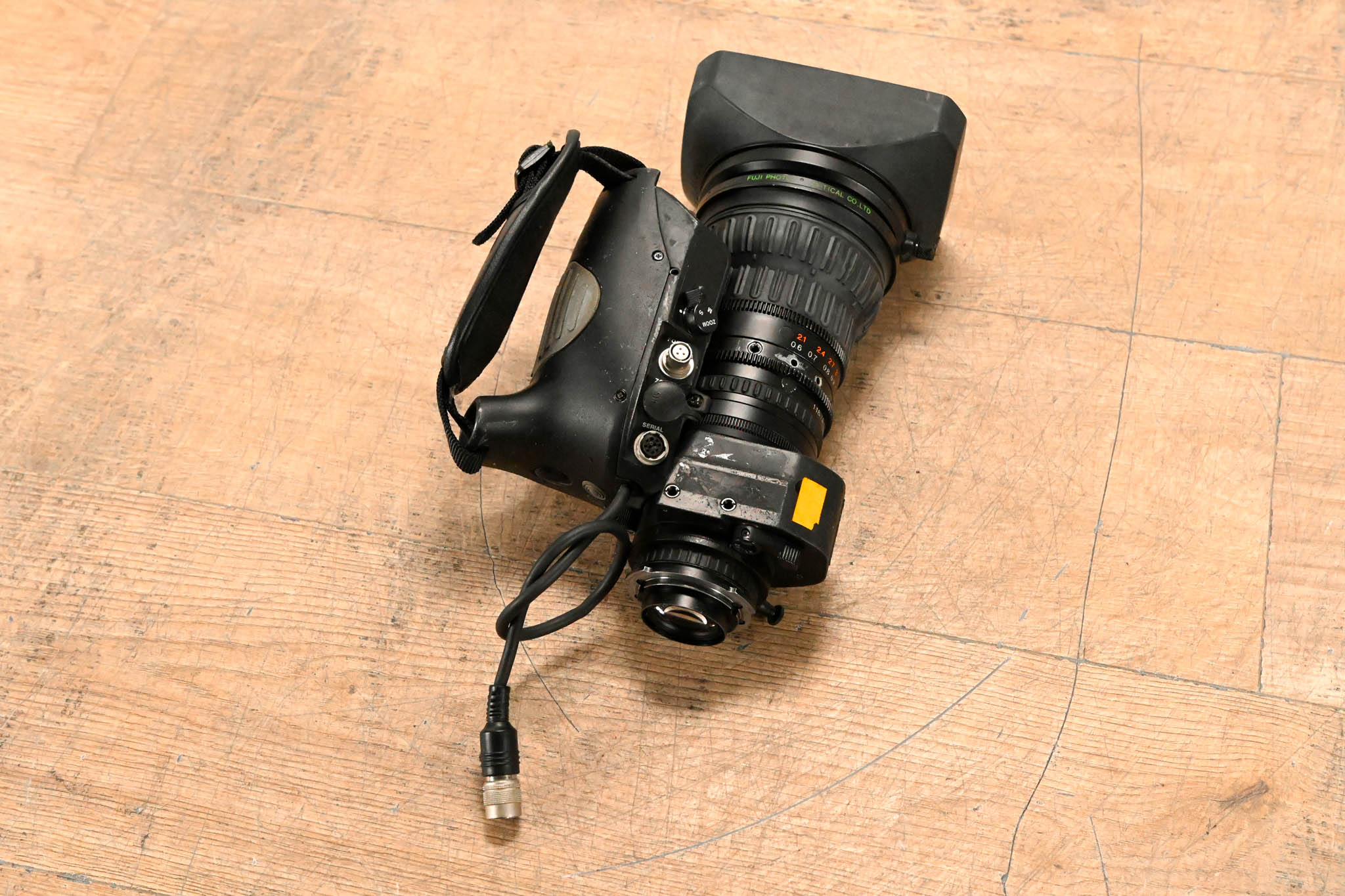 Fujinon A18x7.6BERM-M48 B4 Mount (2/3") TV Zoom Lens