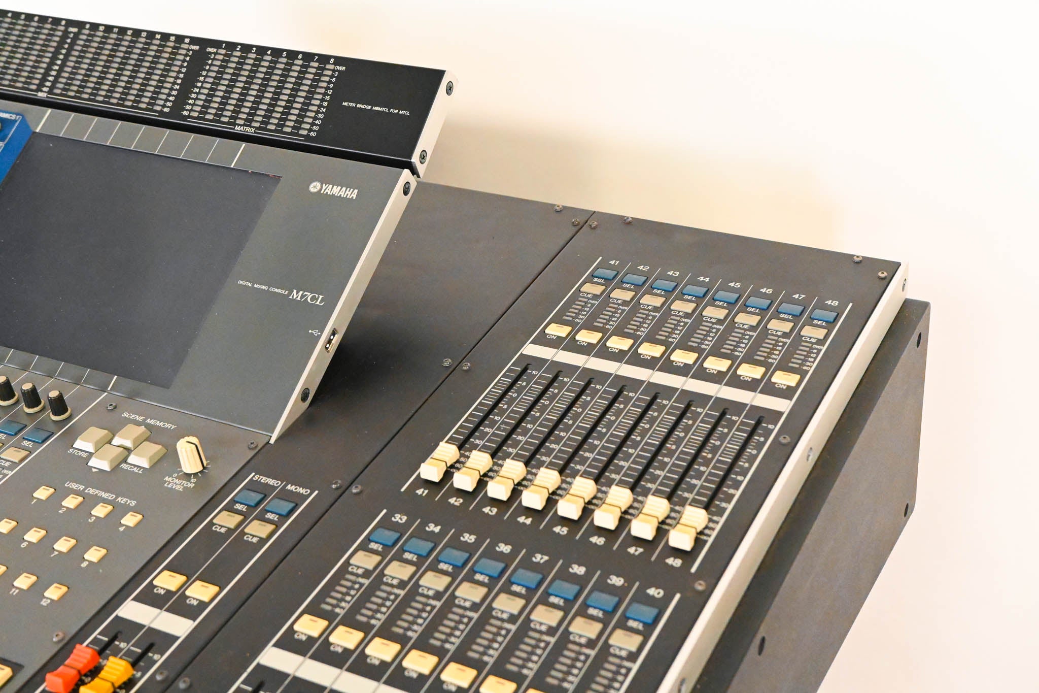 Yamaha M7CL-48 48-Channel Digital Audio Mixing Console