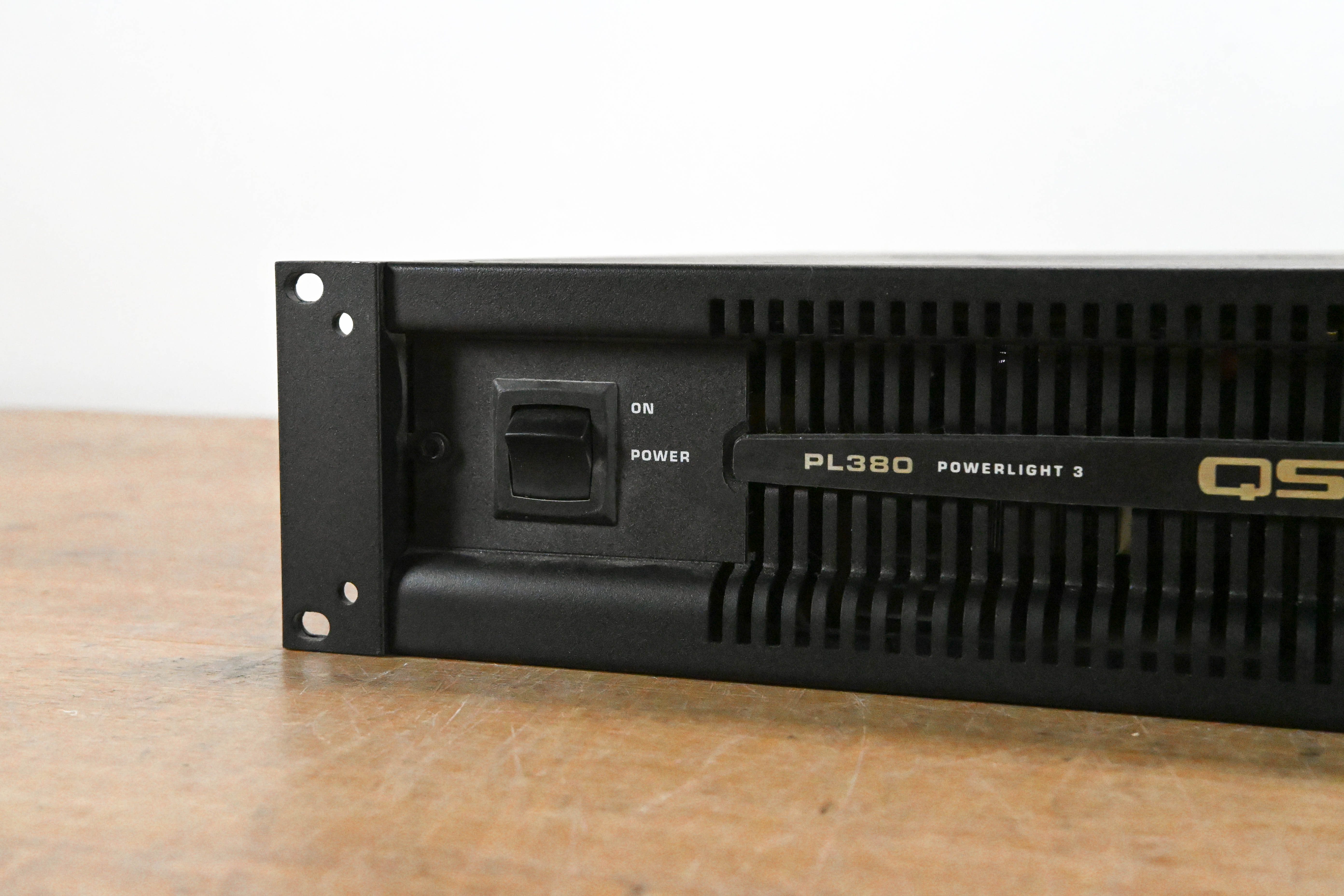 QSC PL380 Powerlight 3 Series 2-Channel Power Amplifier