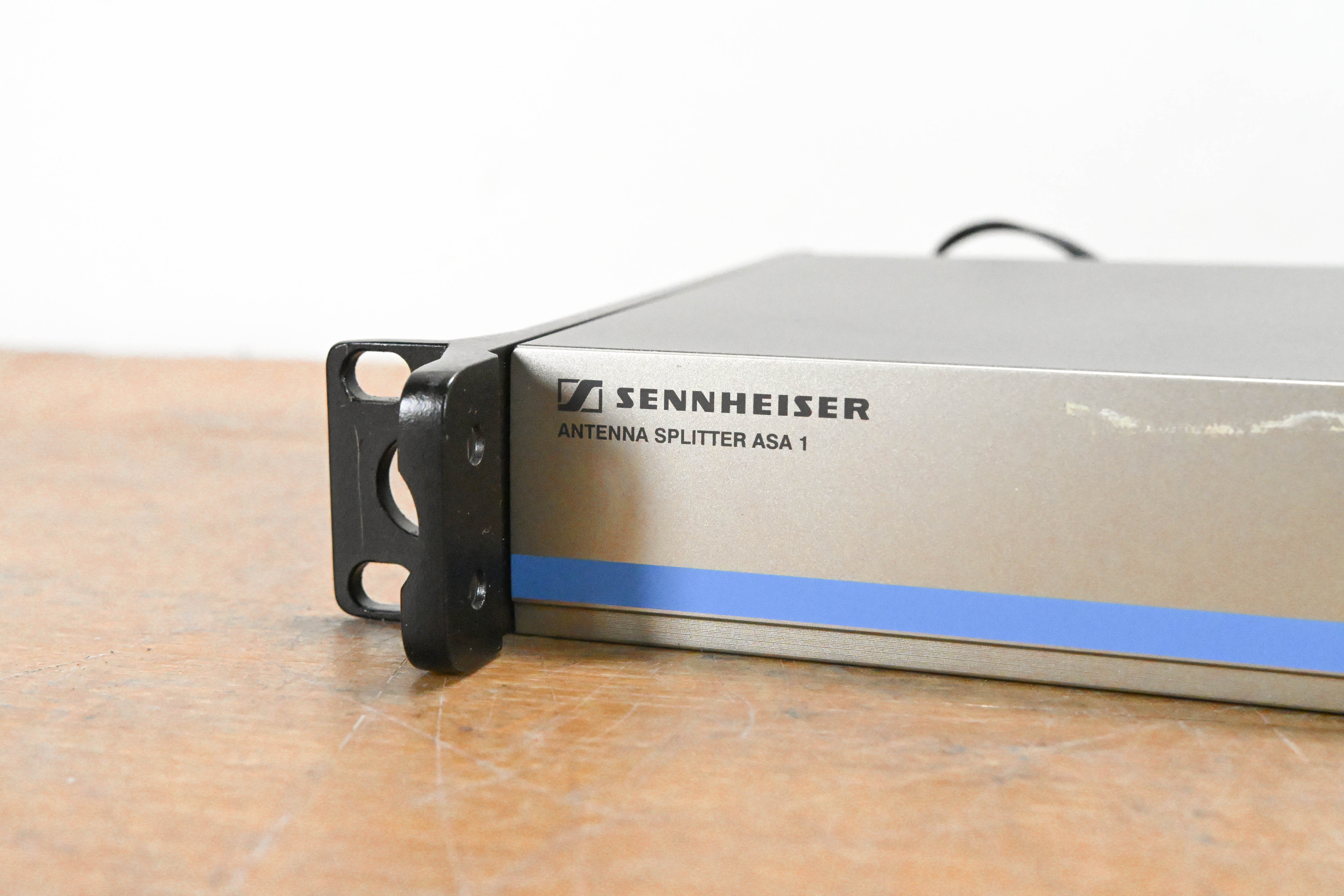 Sennheiser ASA 1 Active Antenna Splitter - 500-870 MHz
