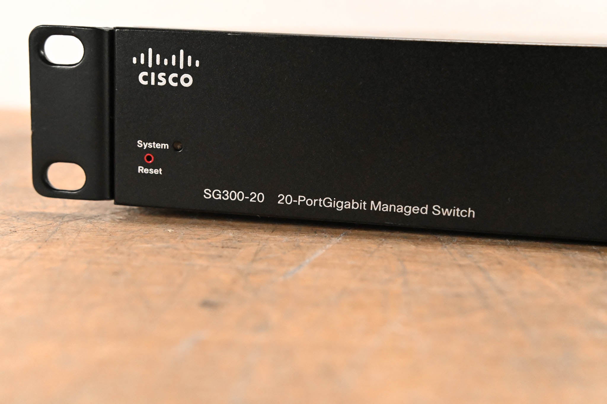 Cisco SG300-20 20-Port Gigabit Managed Switch