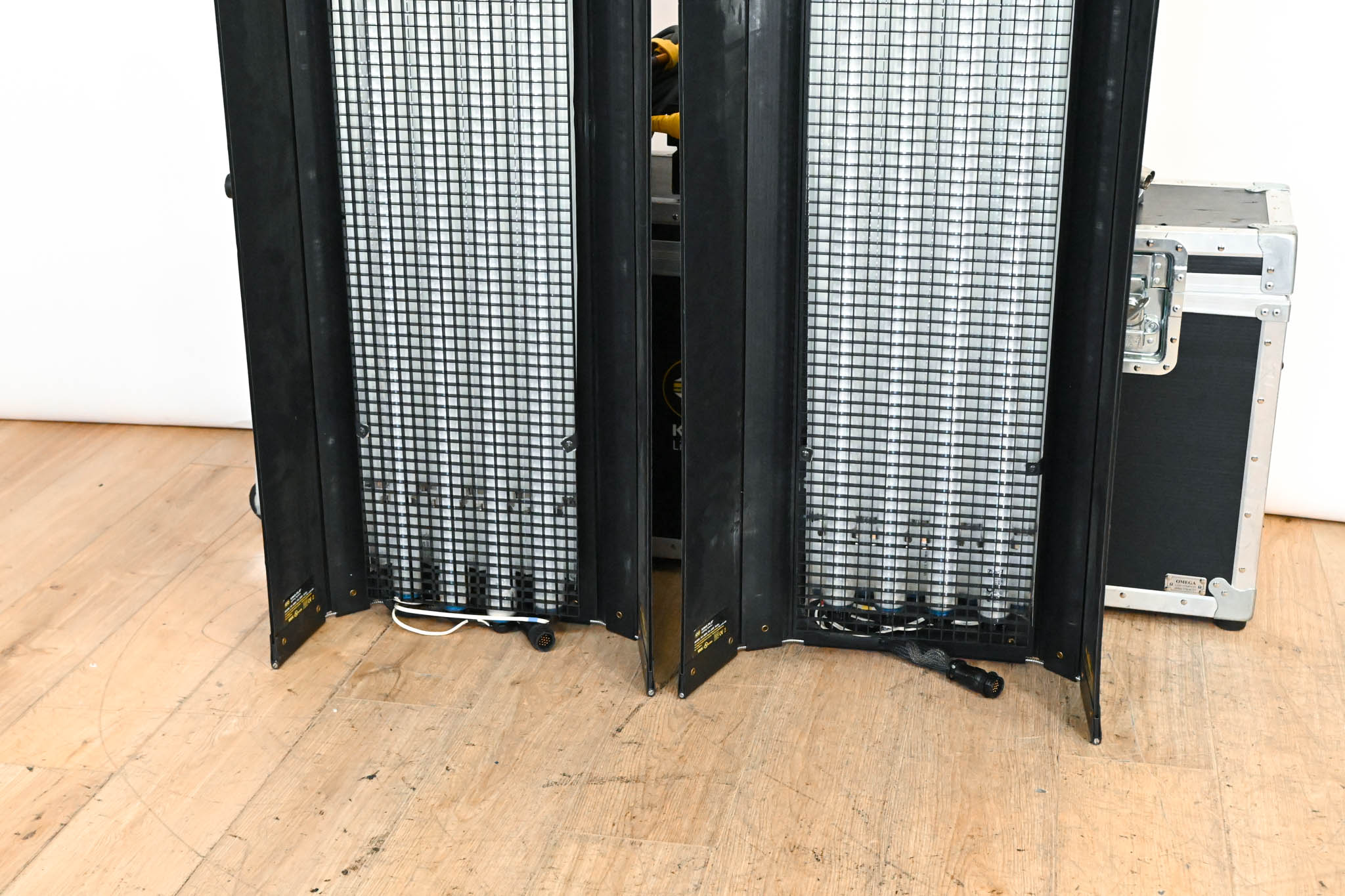 Kino Flo Select 4Bank 2-Light Gaffer Kit