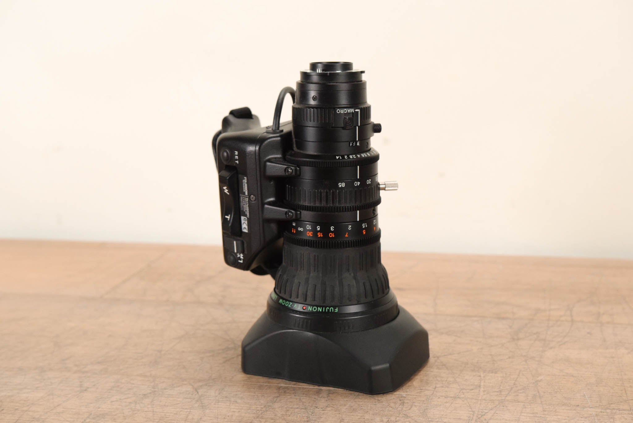 Fujinon Th17x5BRMU Broadcast Zoom Lens - 1:1.4/5-85mm