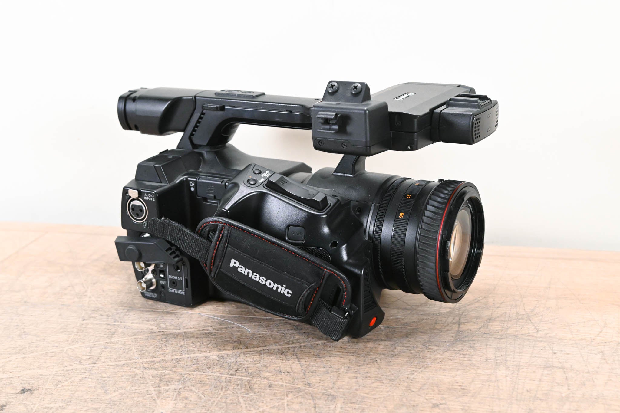 Panasonic AJ-PX270 microP2 AVC-ULTRA Handheld HD Camcorder