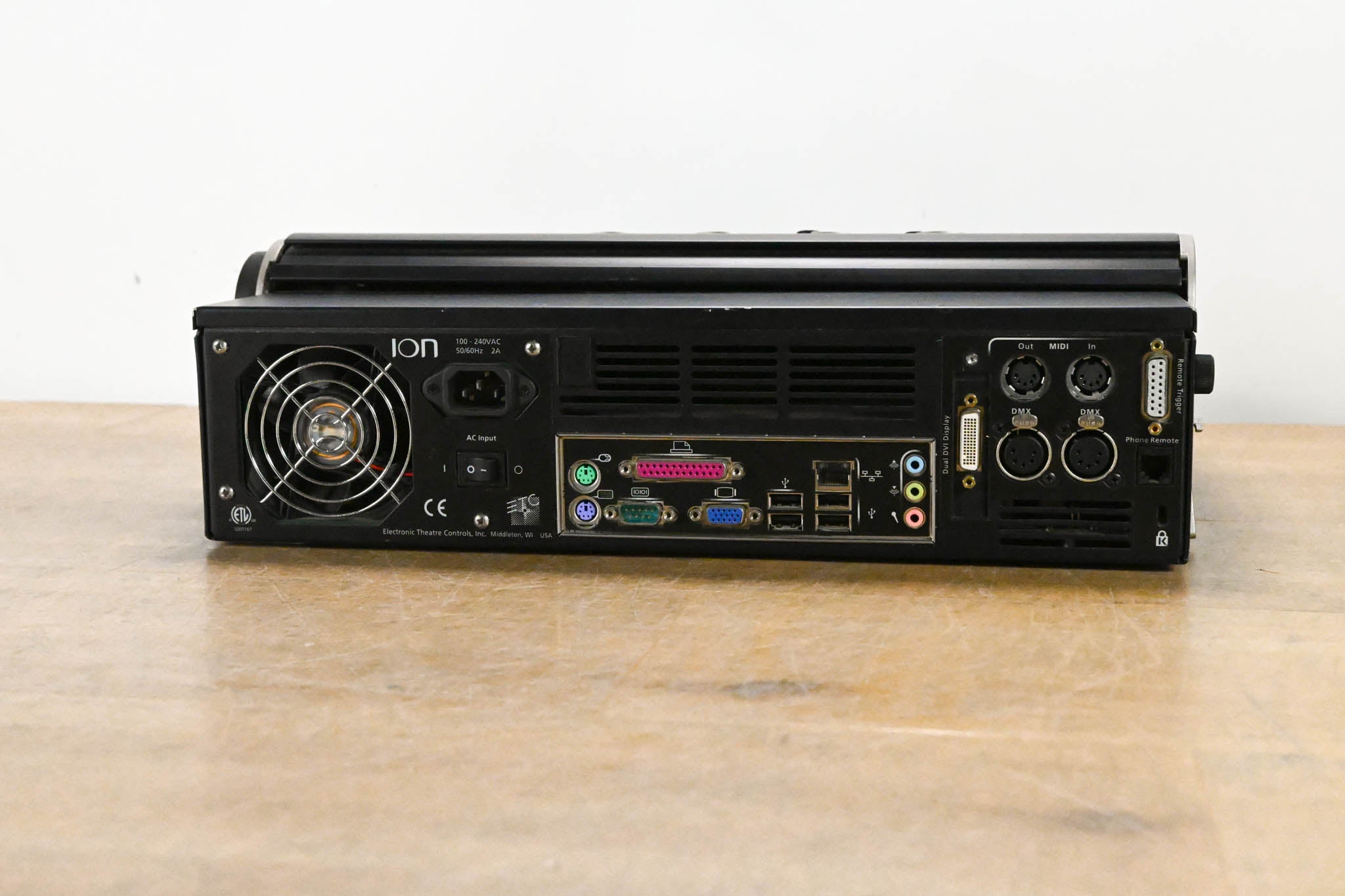 ETC ION 1000 Lighting Console