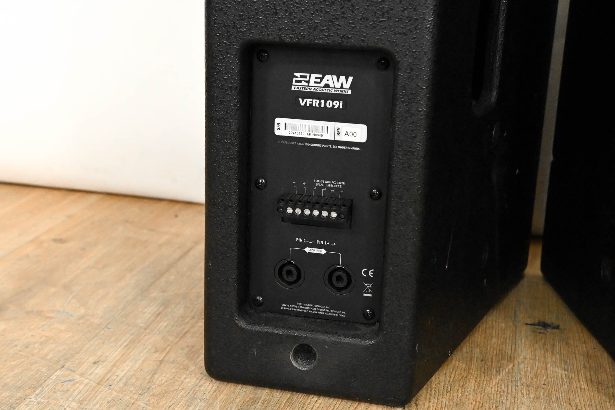 EAW VFR109i Two-Way Full-Range Loudspeaker (PAIR)