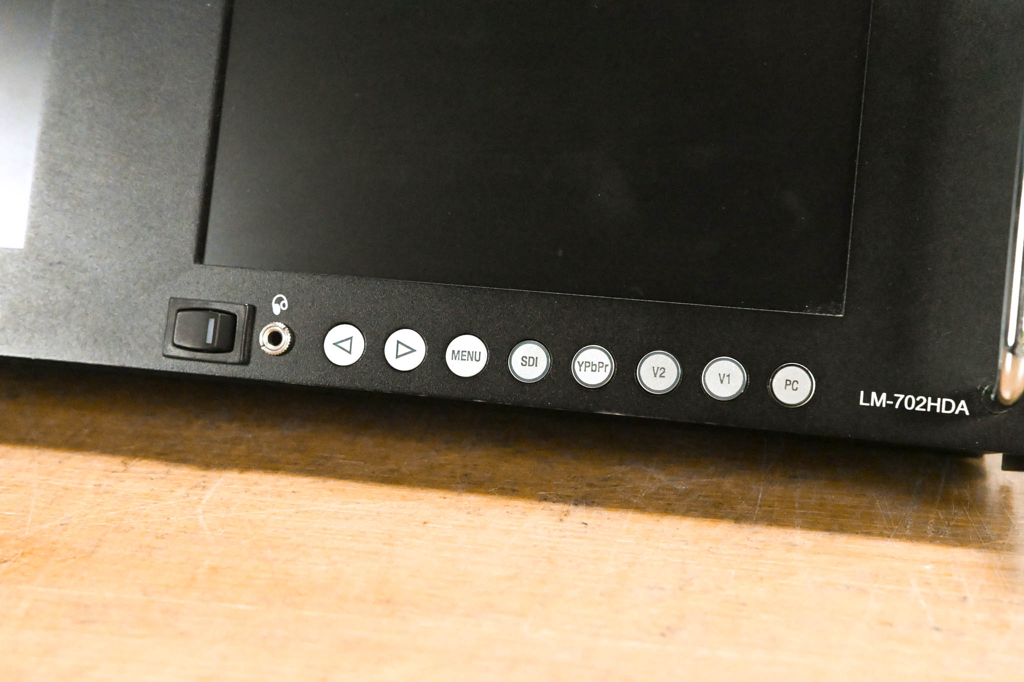 TV One LM-702HDA Dual 7" Rackmount HDTV LCD Monitor (NO POWER SUPPLY)