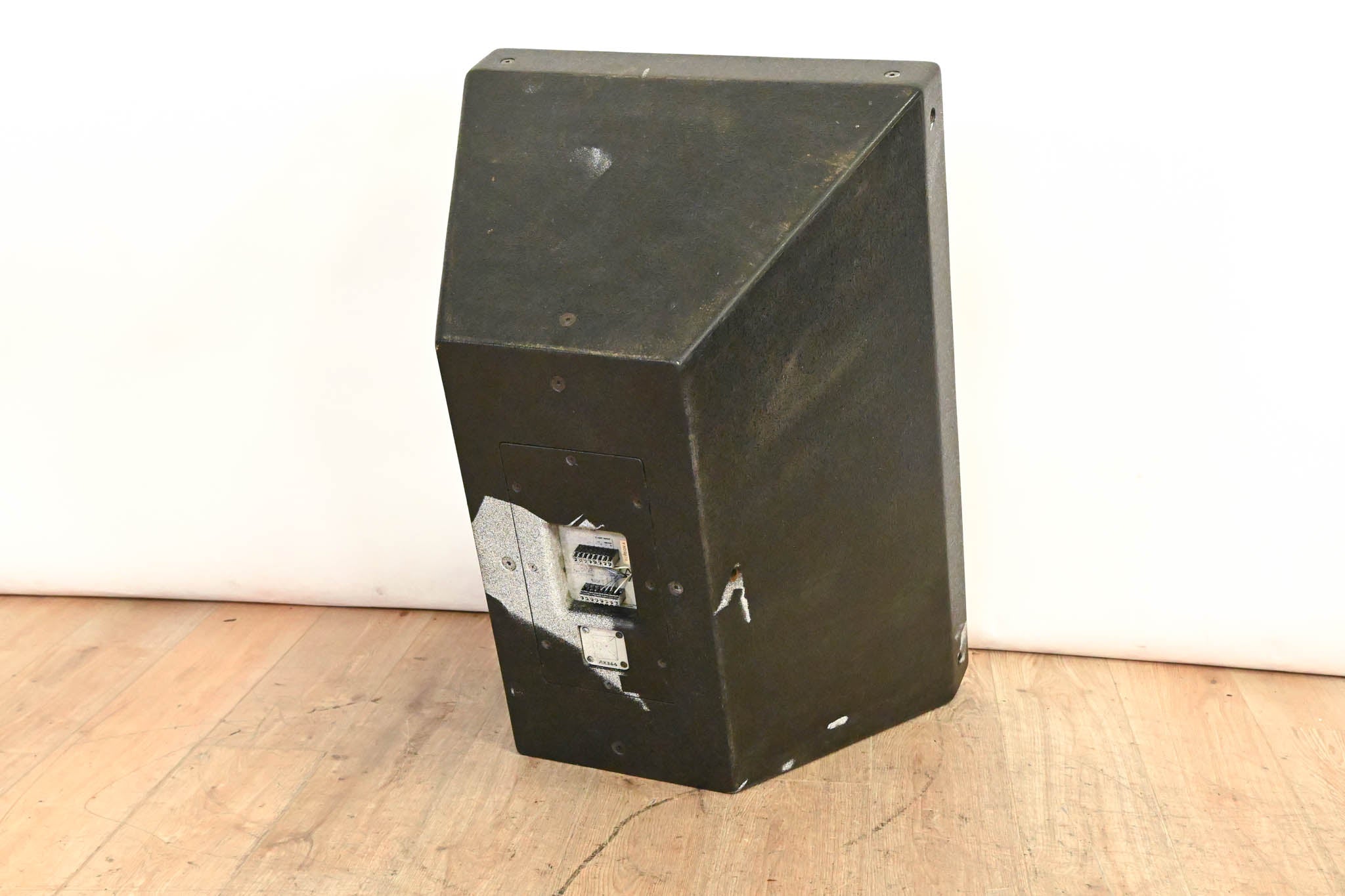 EAW AX366 3-Way Passive Full-Range Loudspeaker