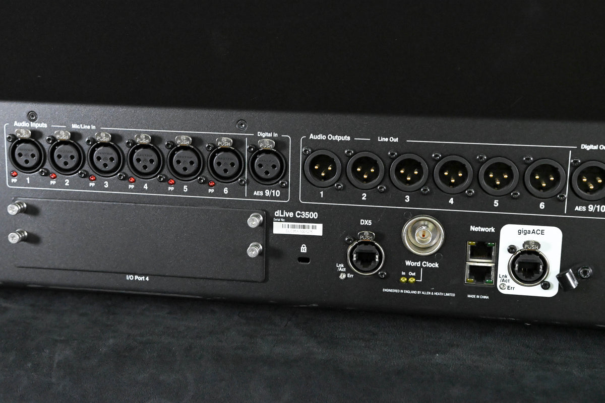 Allen & Heath dLive C3500 Control Surface w/ CDM64 64-in/32-out MixRack